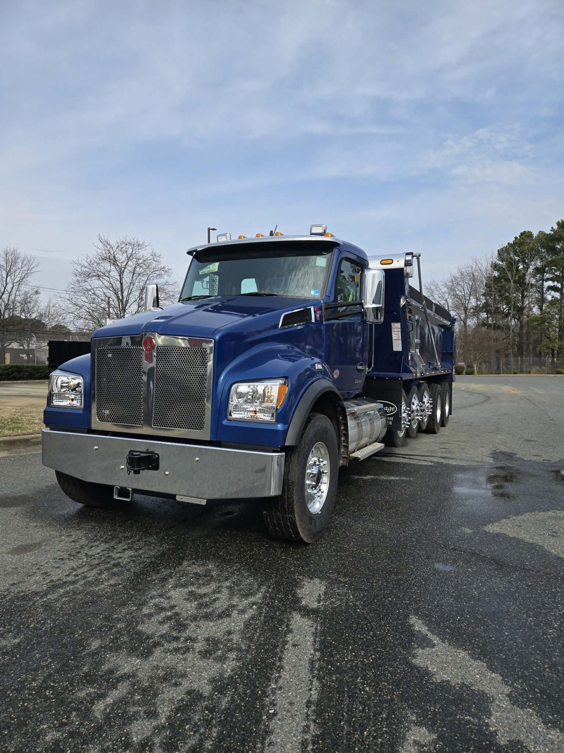 2026 Kenworth T880 - image 1