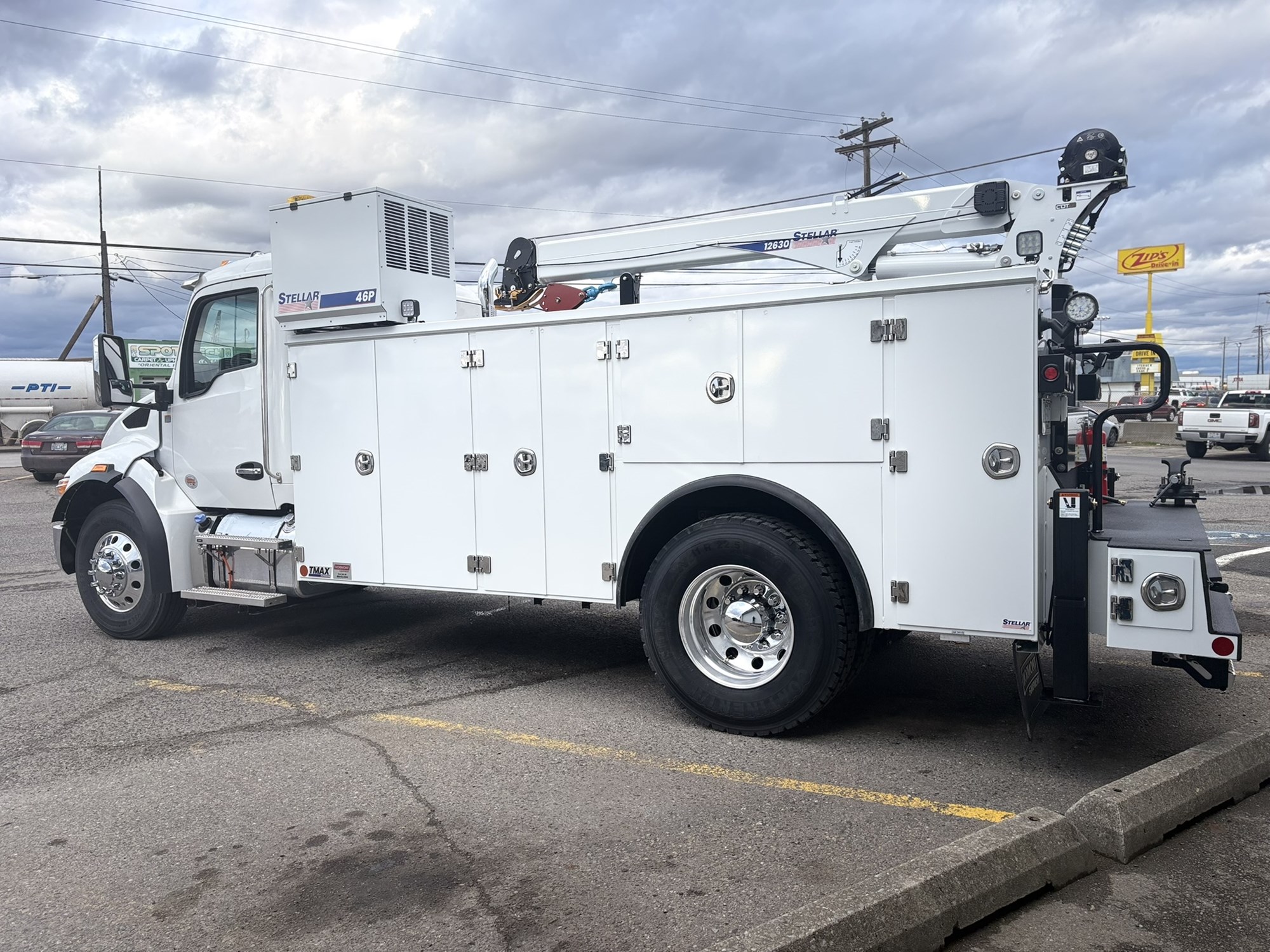 2026 Kenworth T380 2026 Kenworth T380 - image 2 of 6