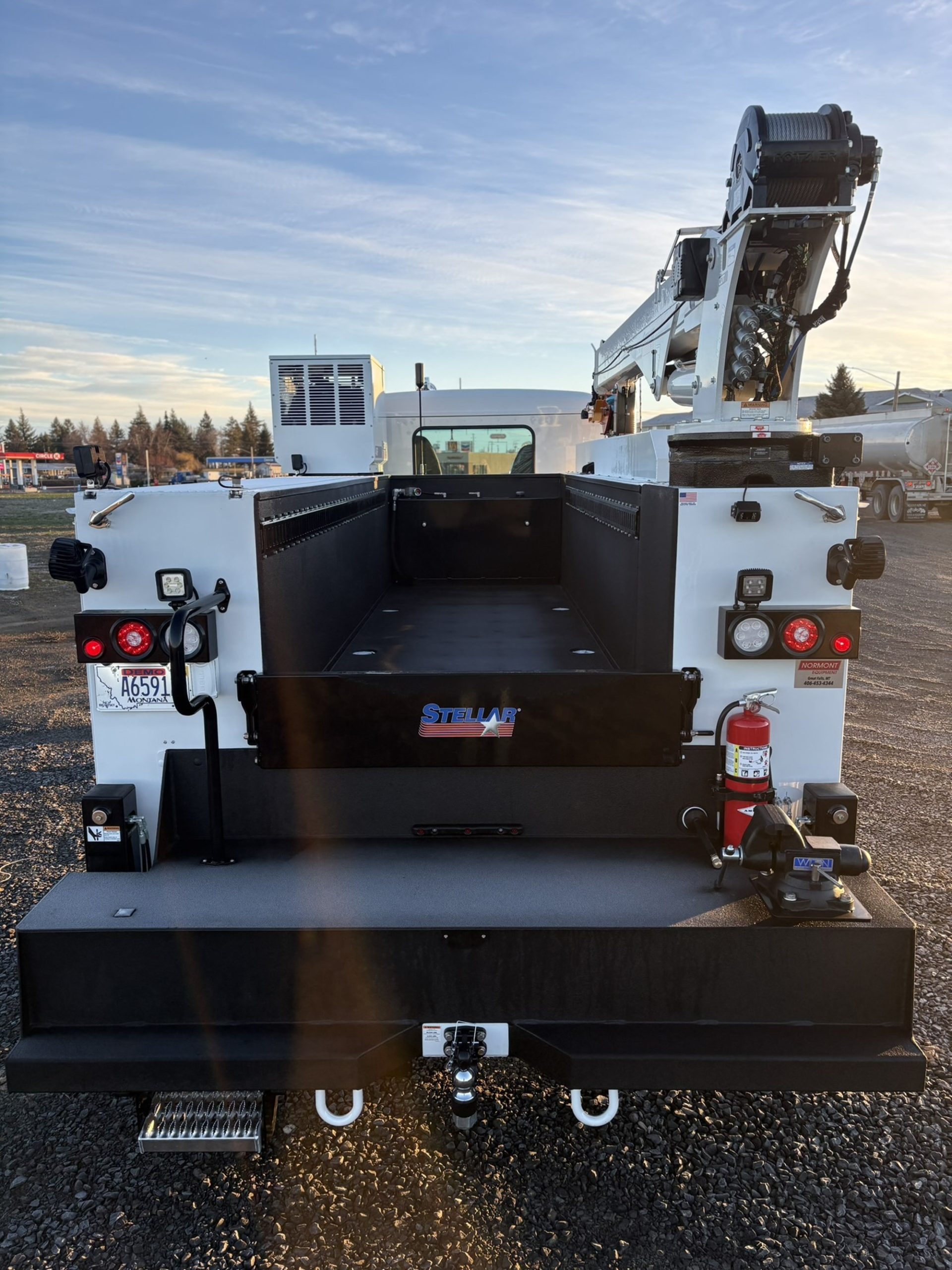 2026 Kenworth T380 2026 Kenworth T380 - image 4 of 6