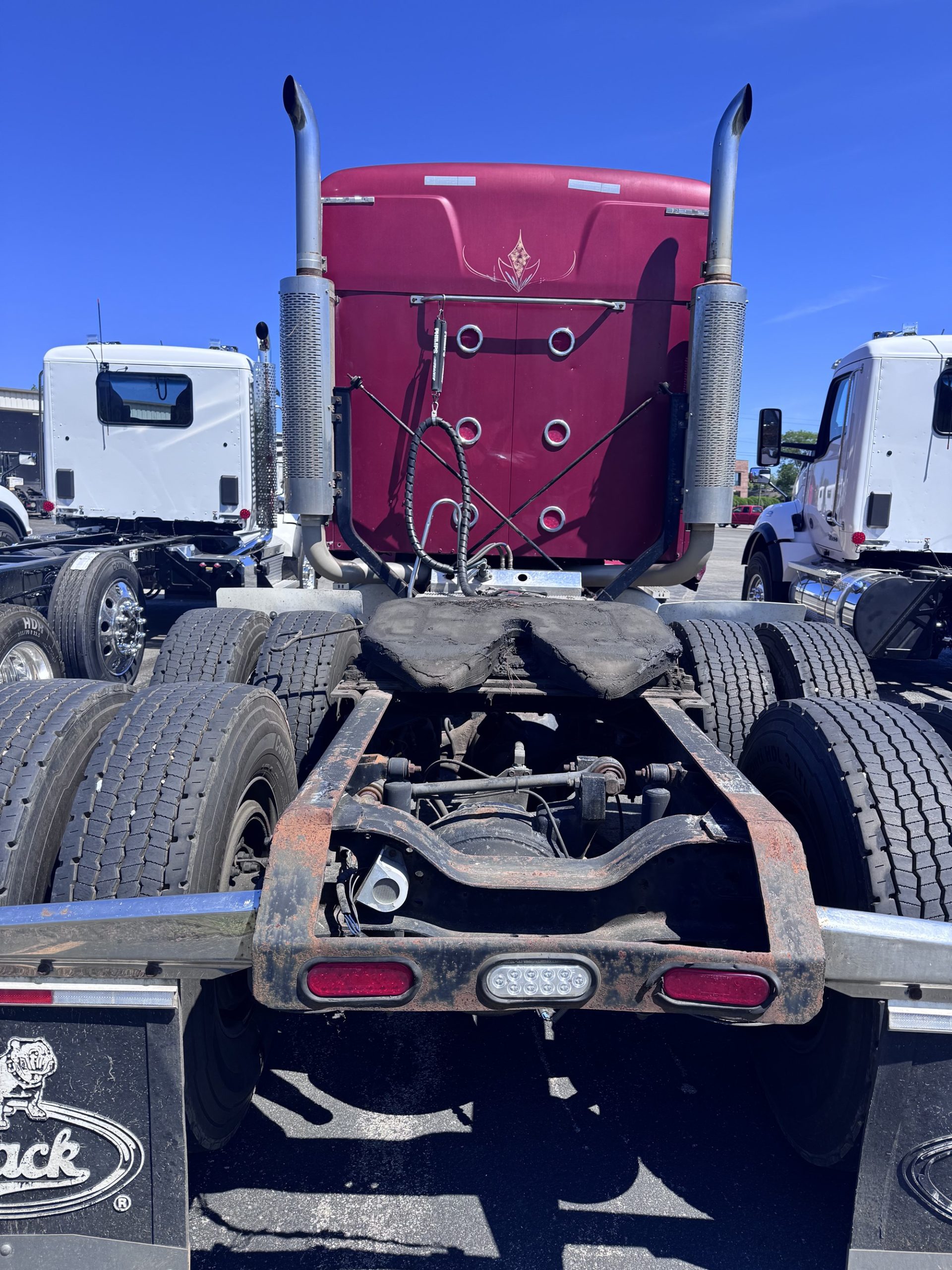 2002 Mack CH613 - image 6 of 6