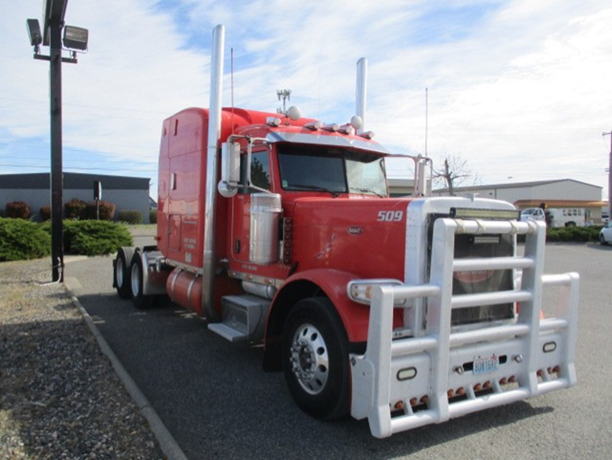2006 Peterbilt 379 - image 4 of 6