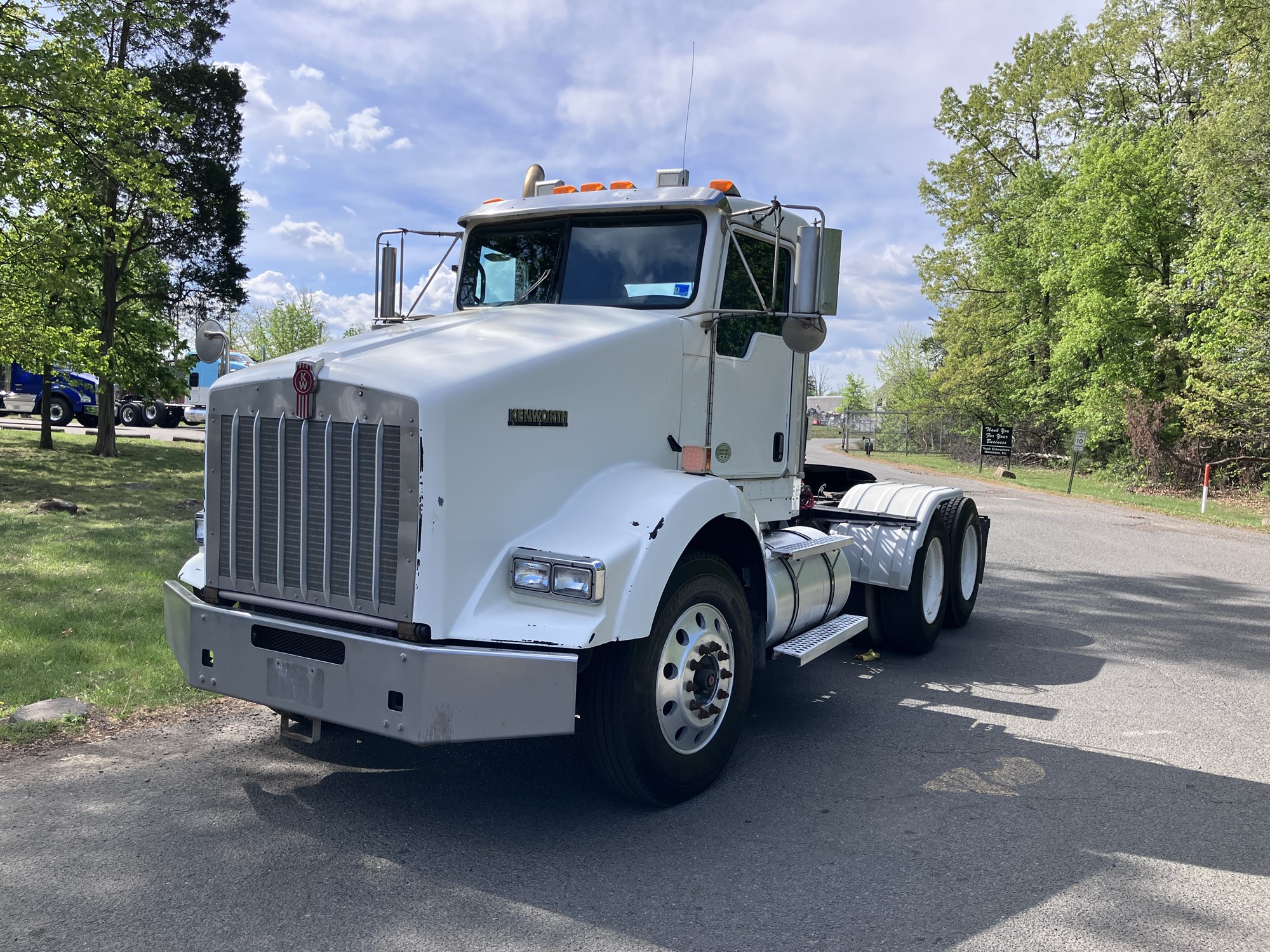 2014 Kenworth NEED - image 1 of 6