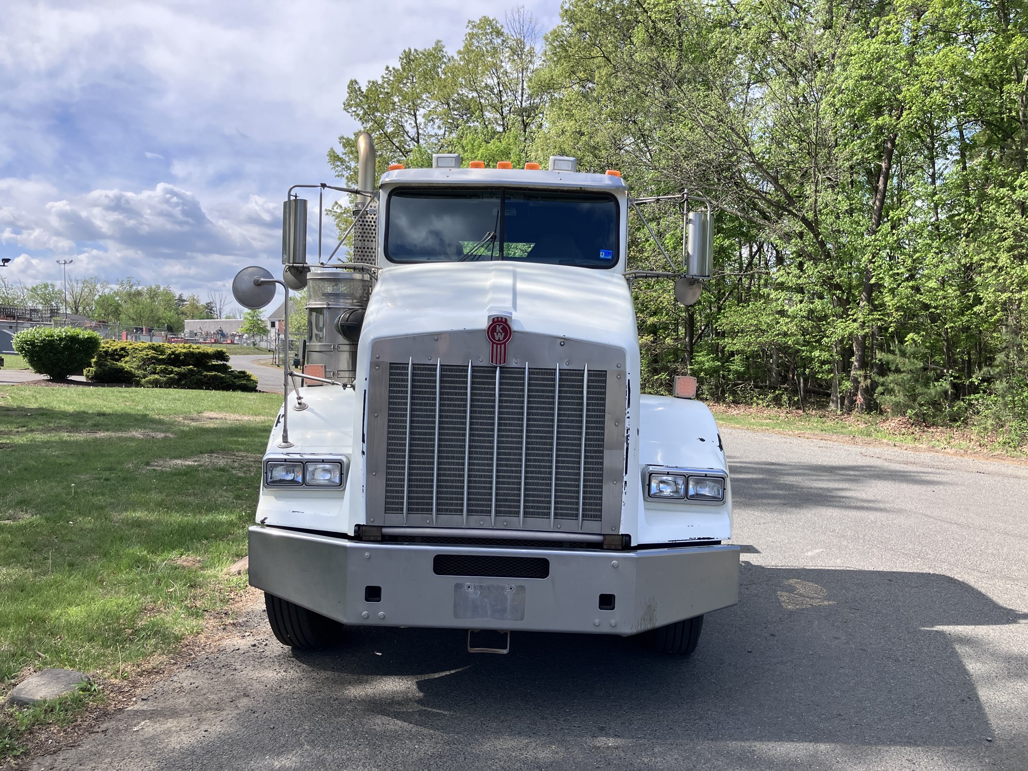 2014 Kenworth NEED - image 2 of 6