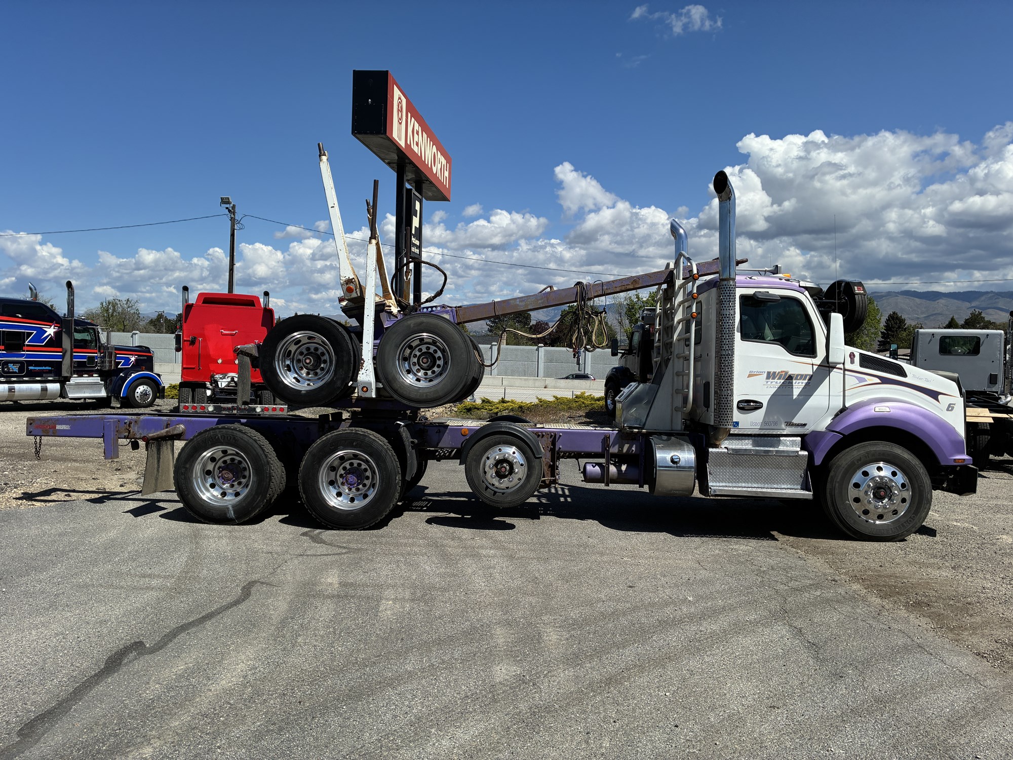 2017 Kenworth T880 - image 6 of 6