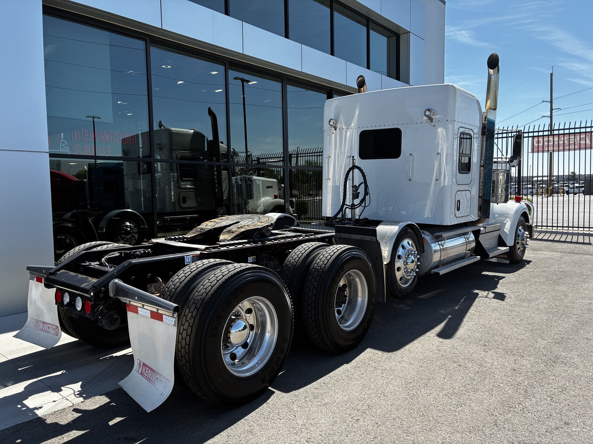 2019 Kenworth W900 — photo 4