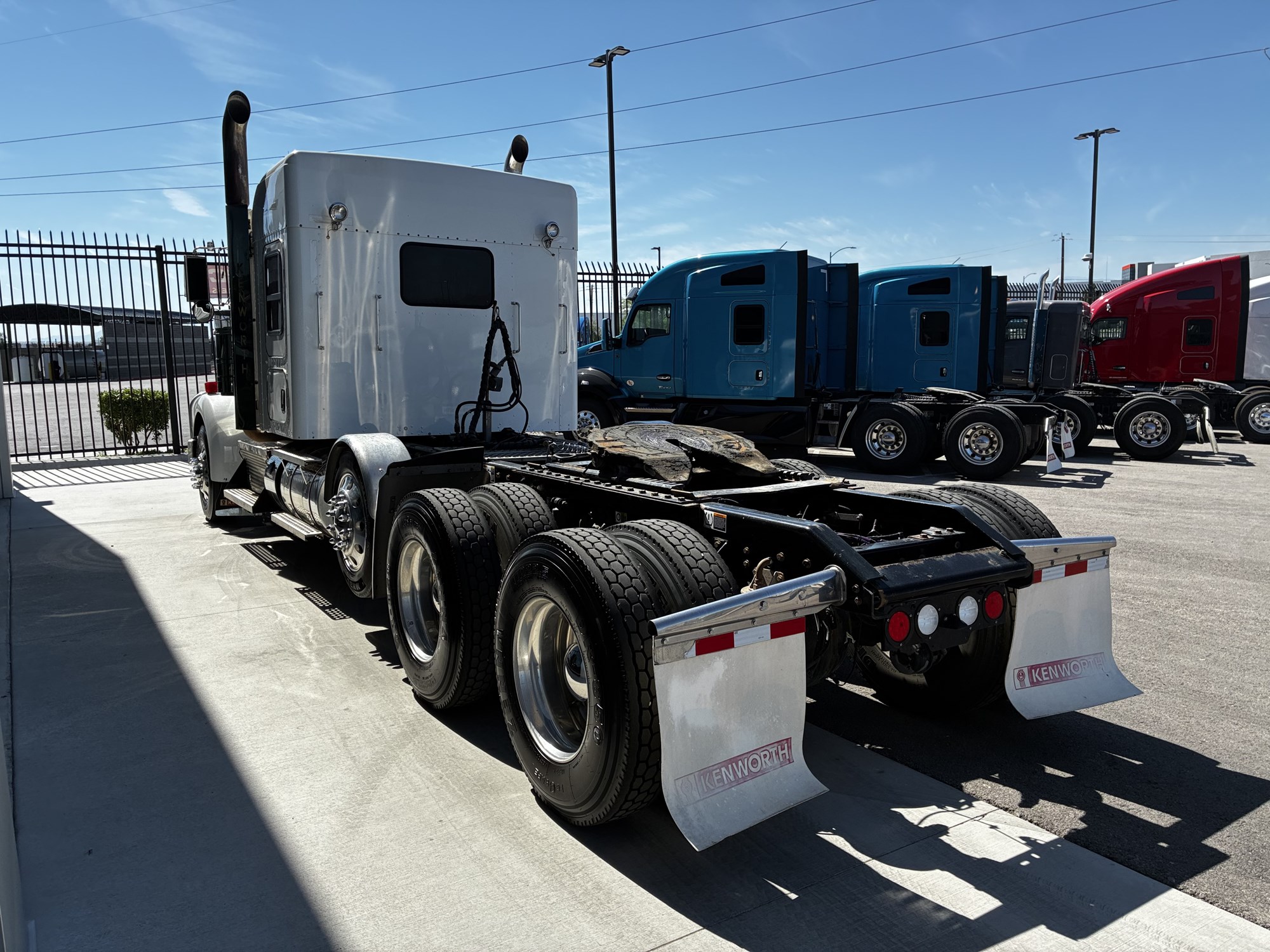 2019 Kenworth W900 — photo 6