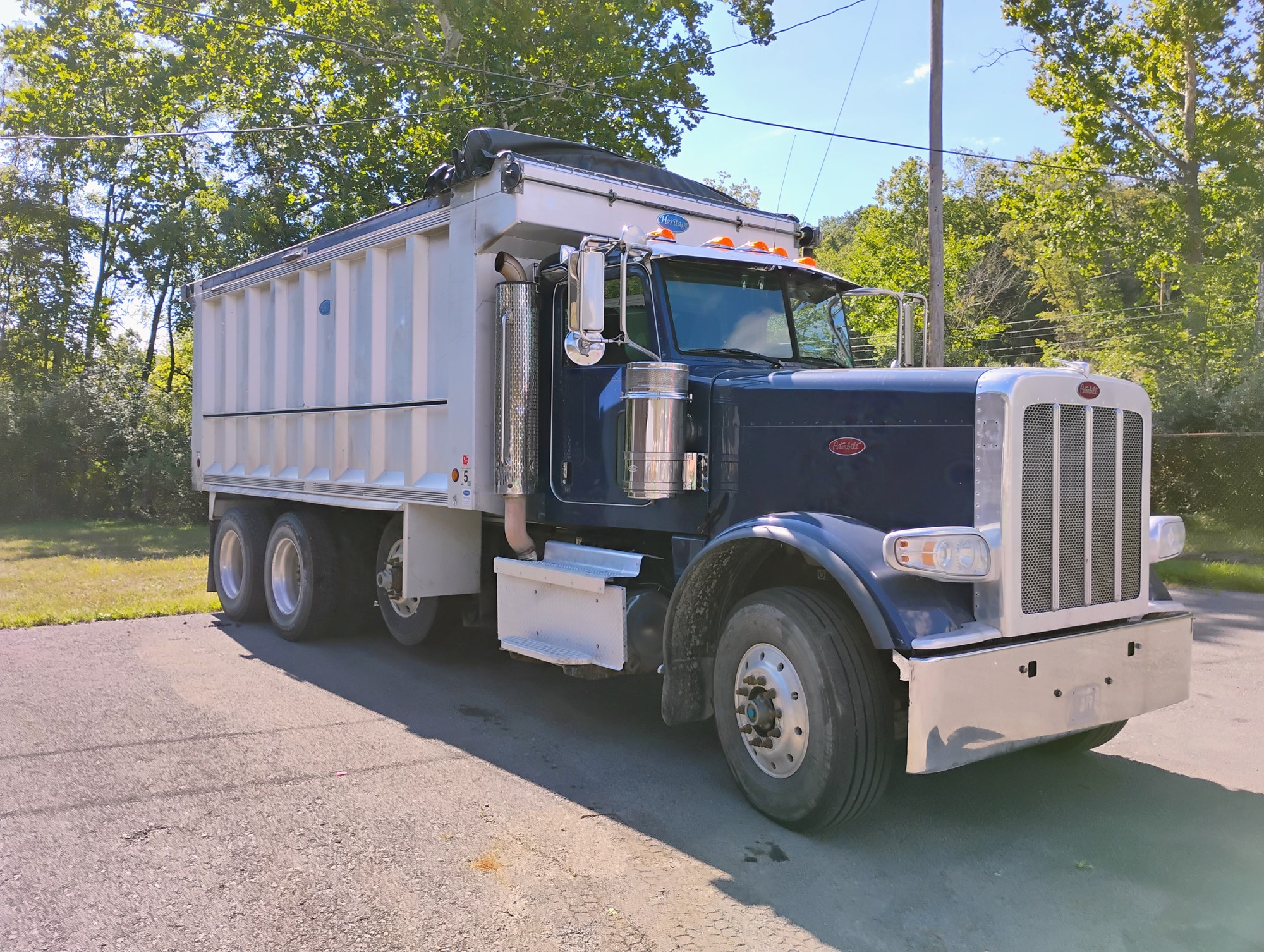 2020 Peterbilt 389 in Harrisonburg, VA — photo 4
