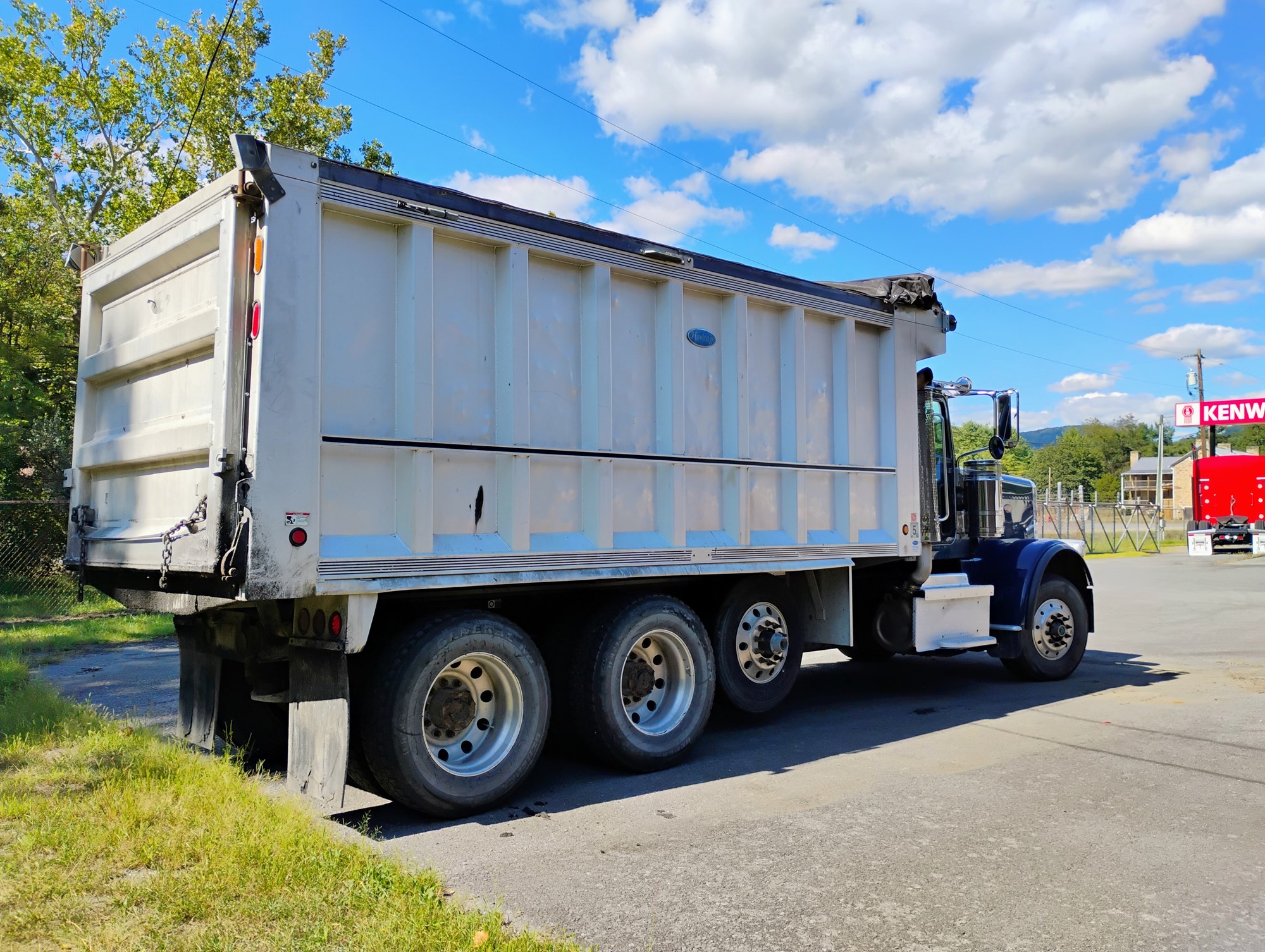 2020 Peterbilt 389 in Harrisonburg, VA — photo 6