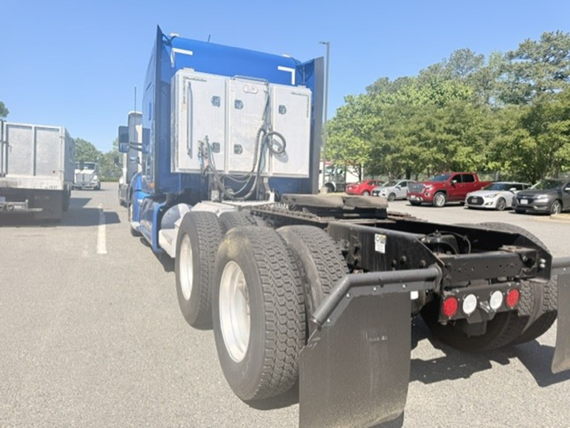 2021 Kenworth T680 - image 4