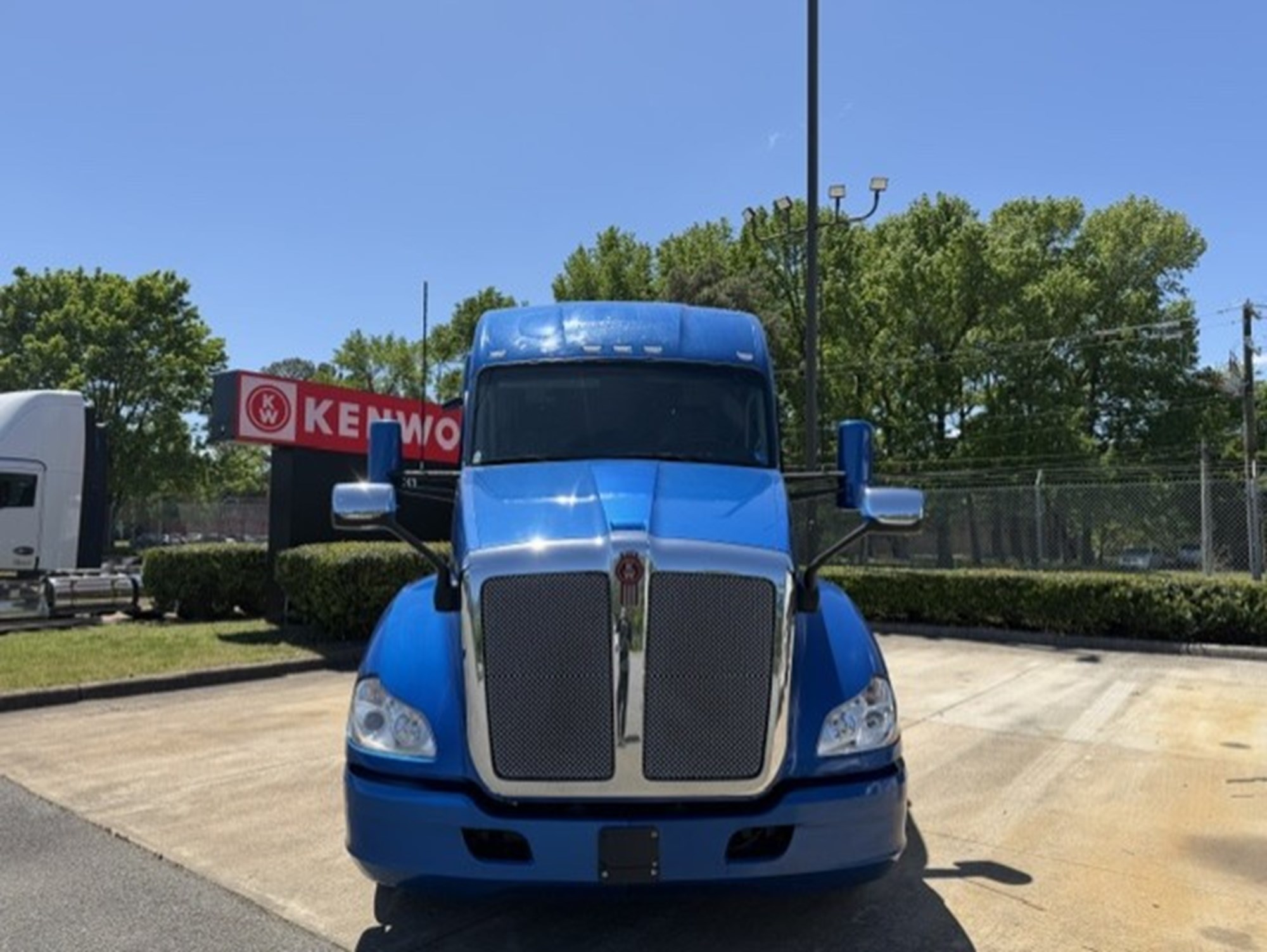 2021 Kenworth T680 - image 6 of 6