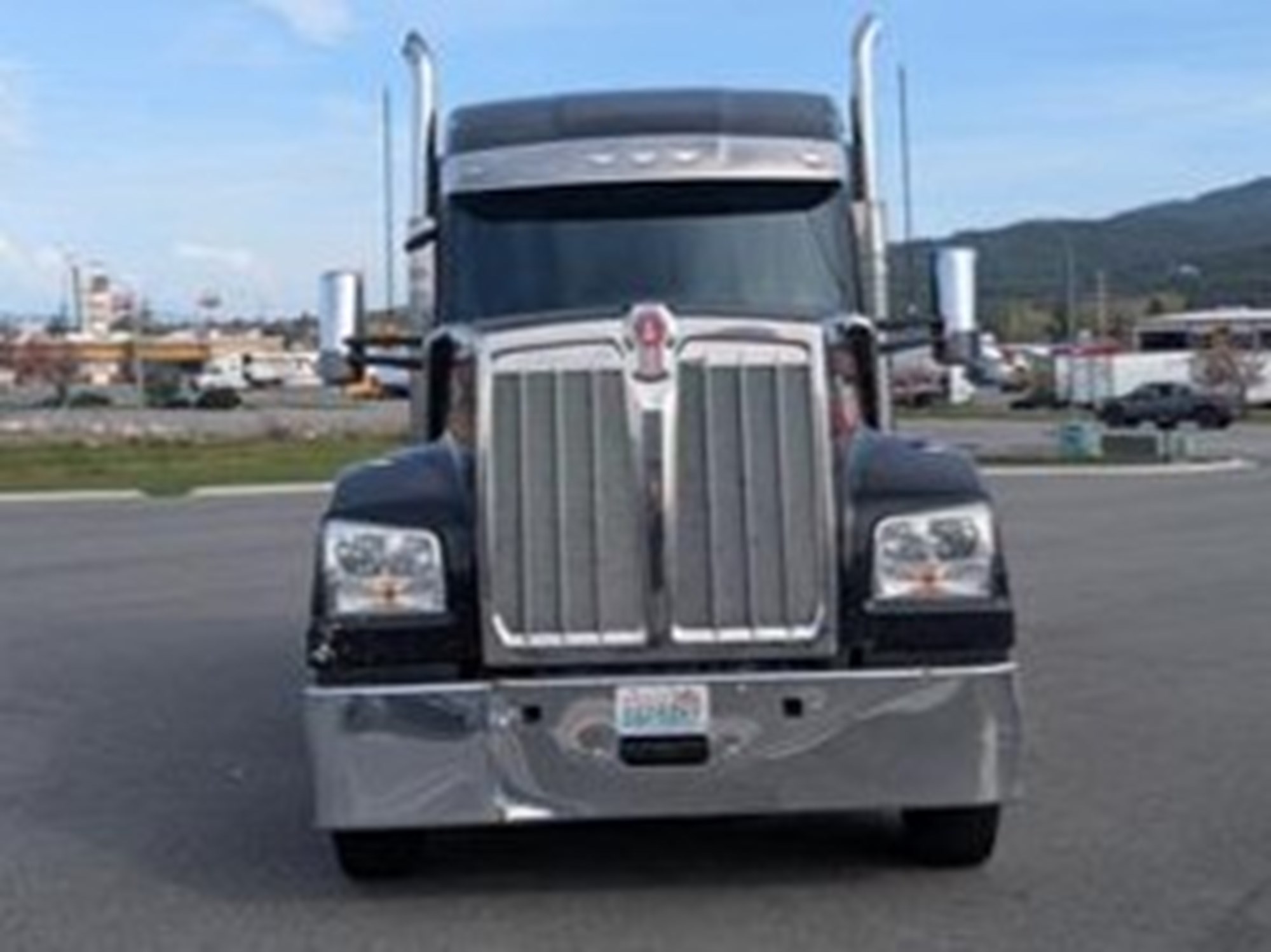 2021 Kenworth W990 - image 3