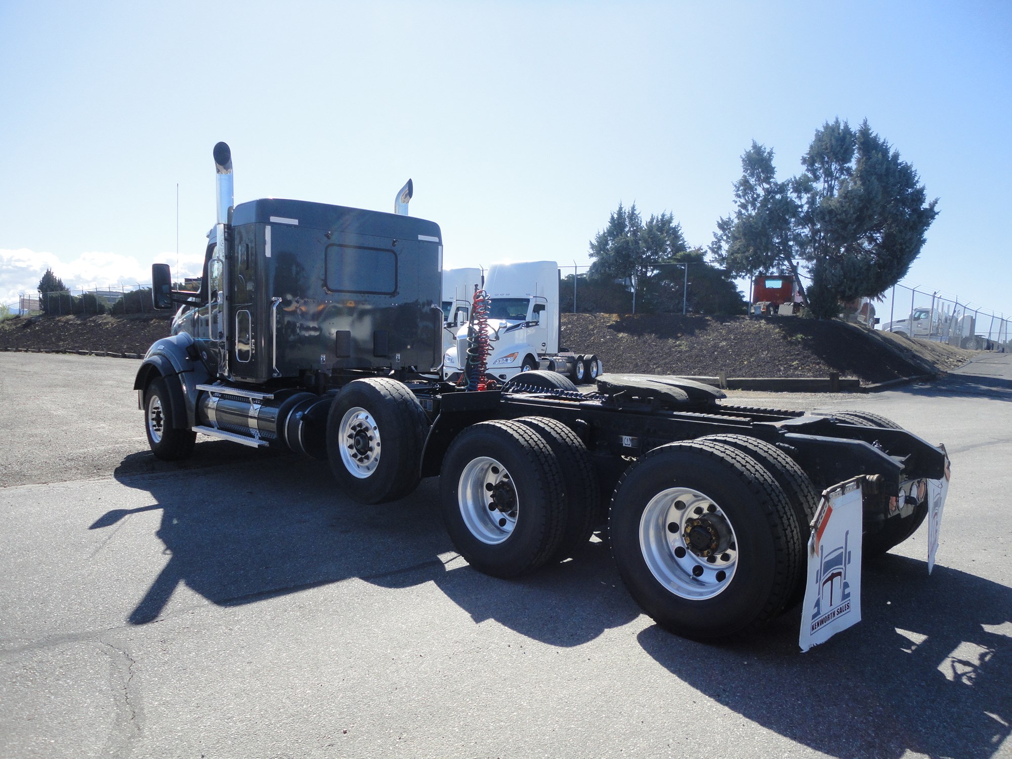 2021 Kenworth T880 - image 3