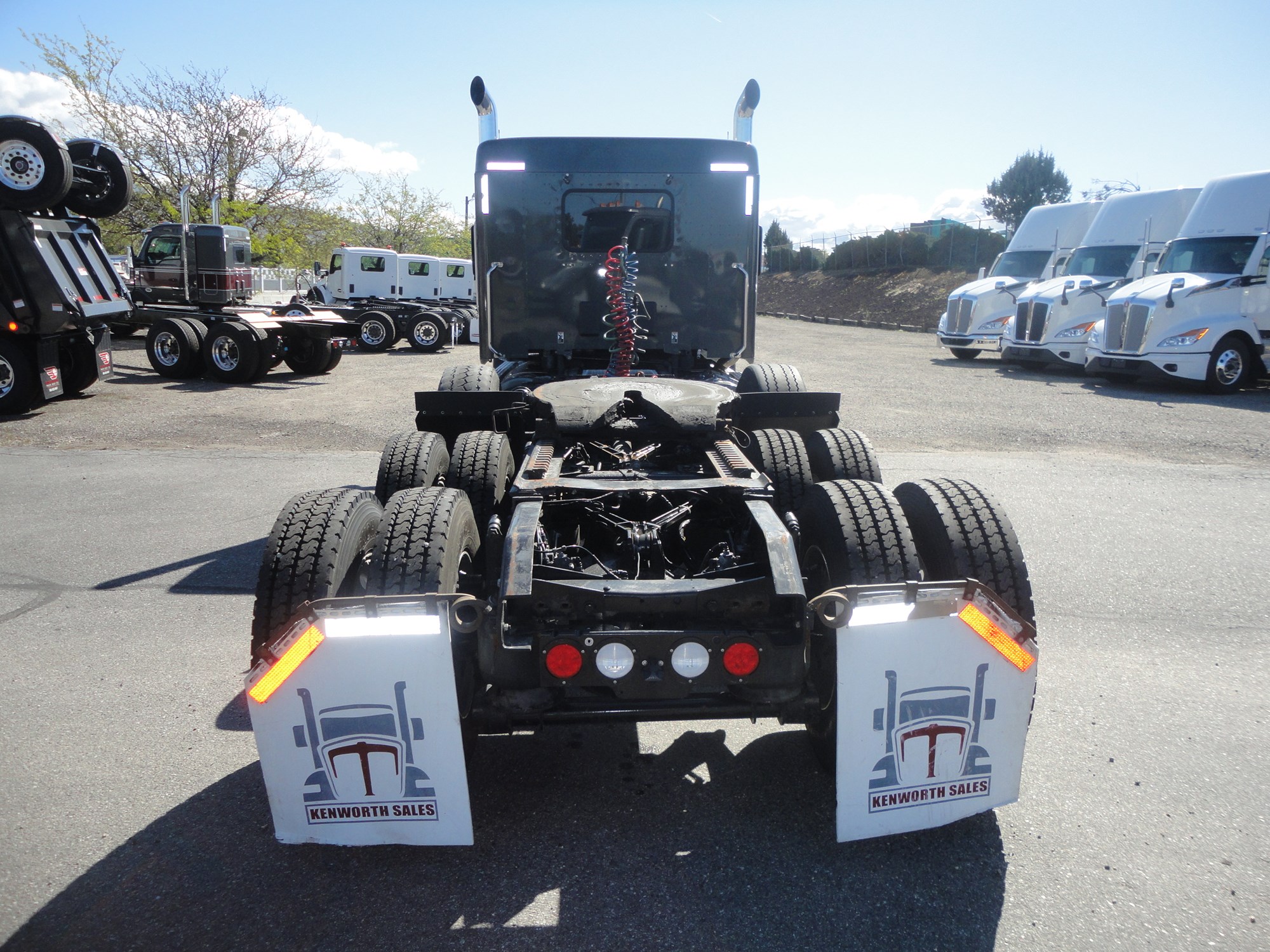 2021 Kenworth T880 - image 4 of 6