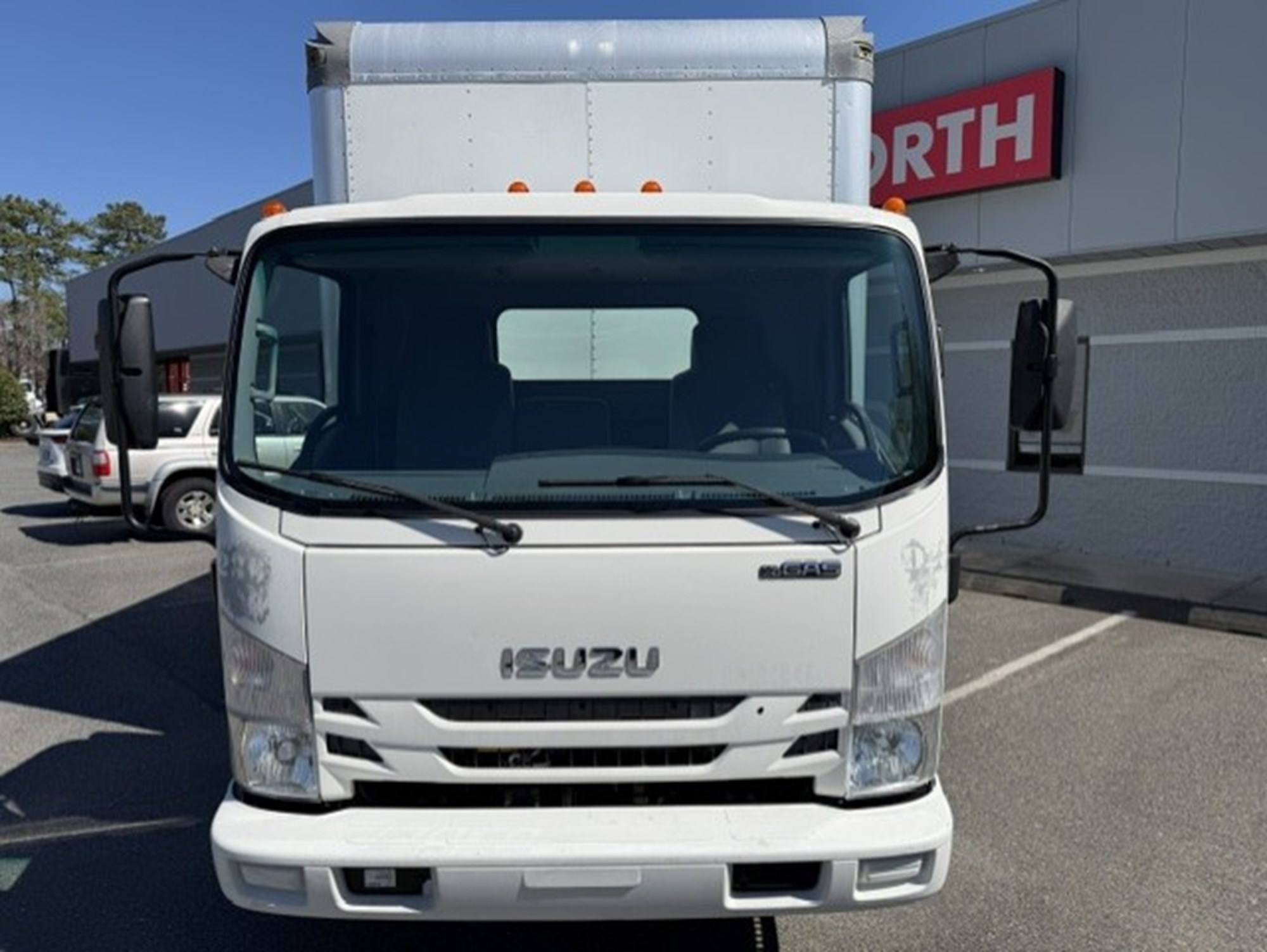 2021 Isuzu NPR HD - image 3 of 6