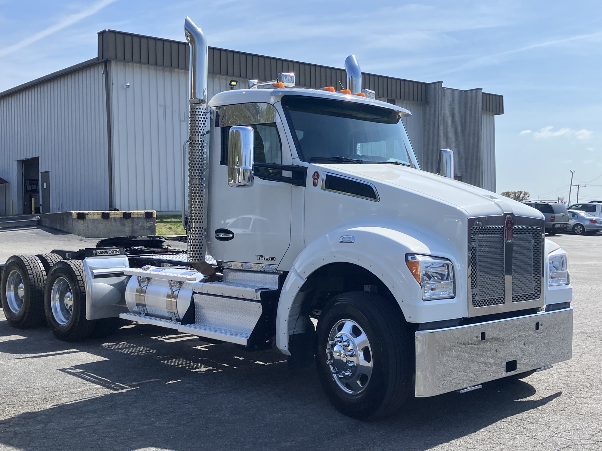 2022 Kenworth T880 - image 4 of 6