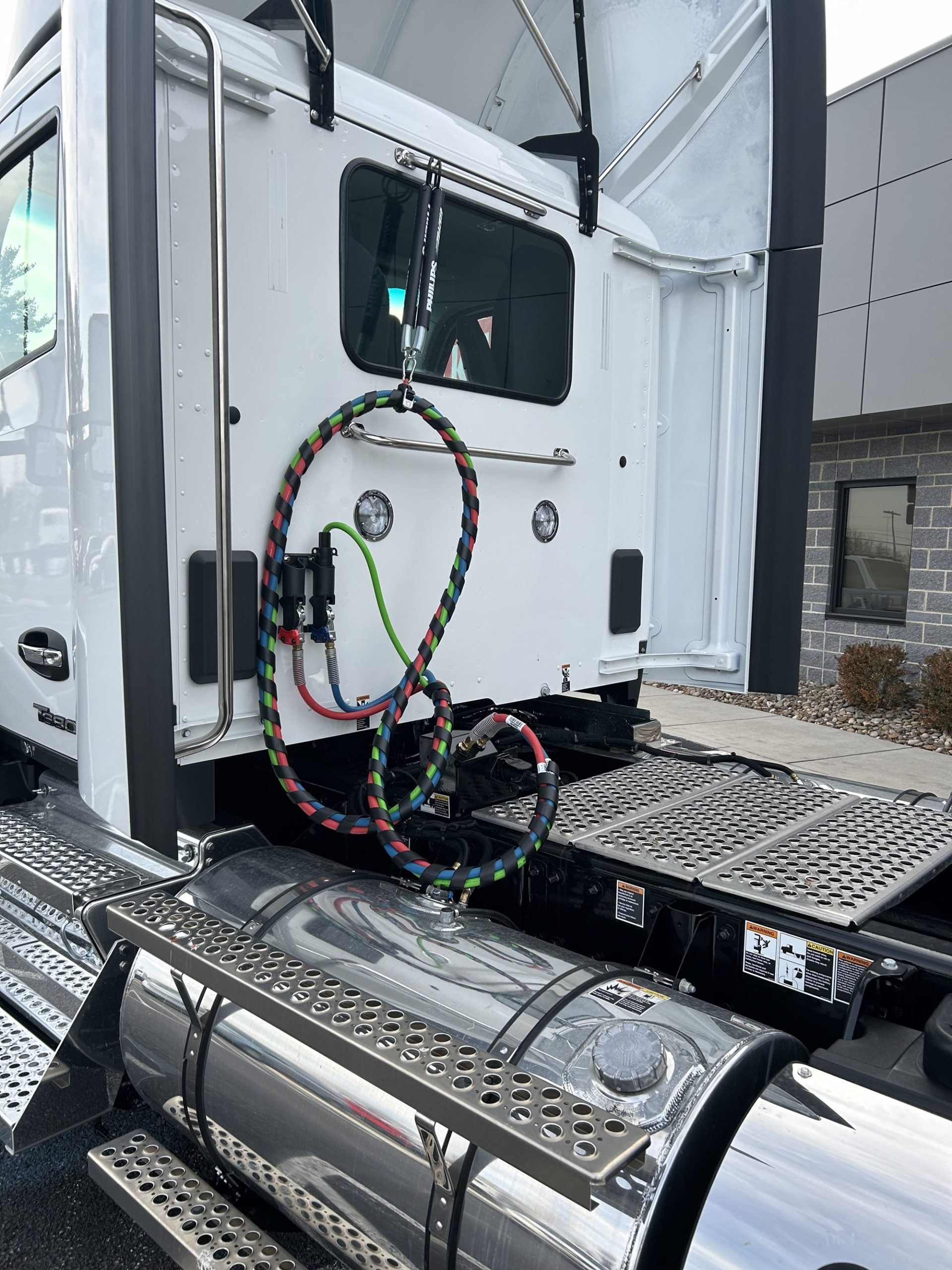 2025 Kenworth T680 - image 5