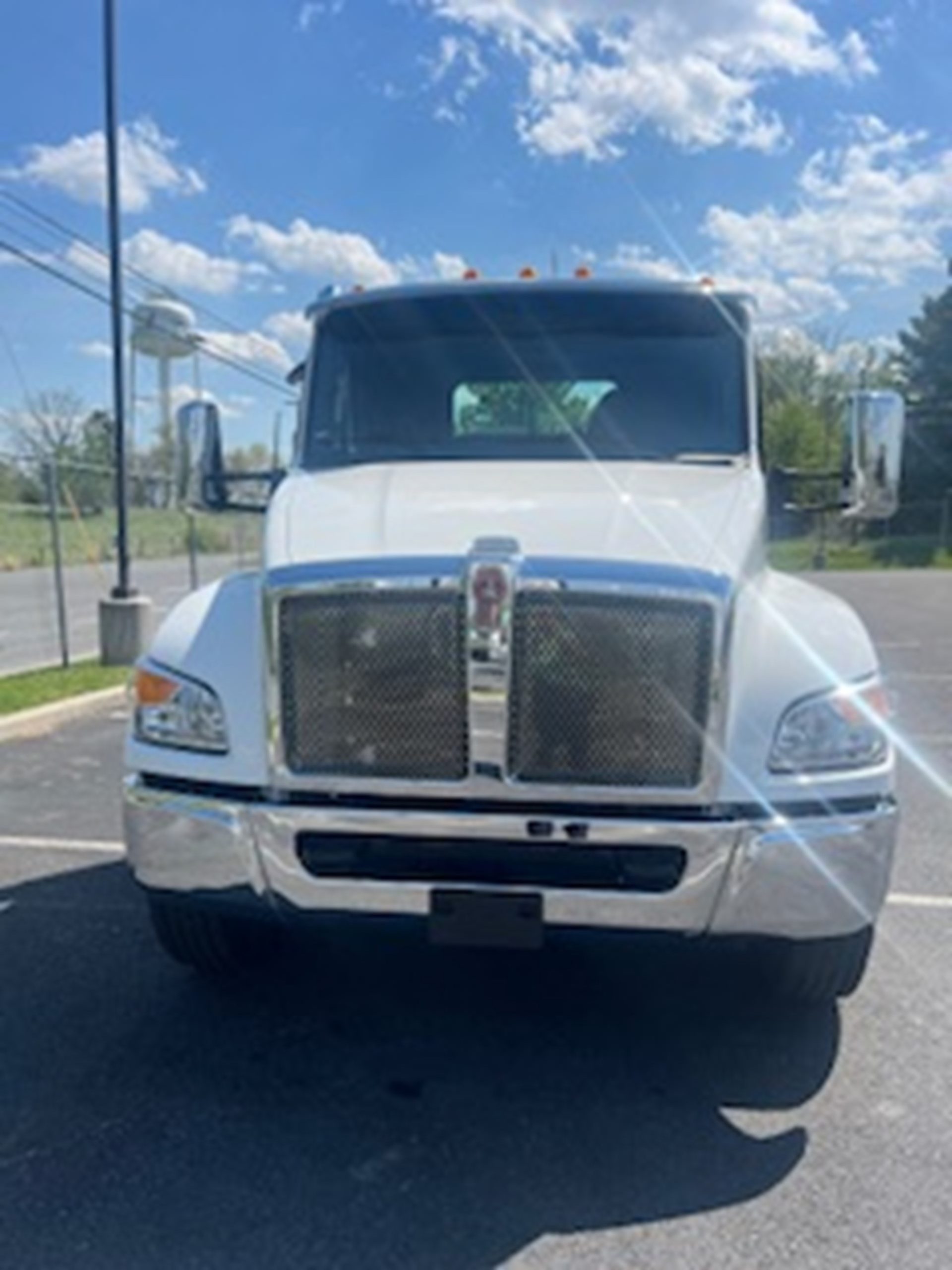 2025 Kenworth T480 - image 2