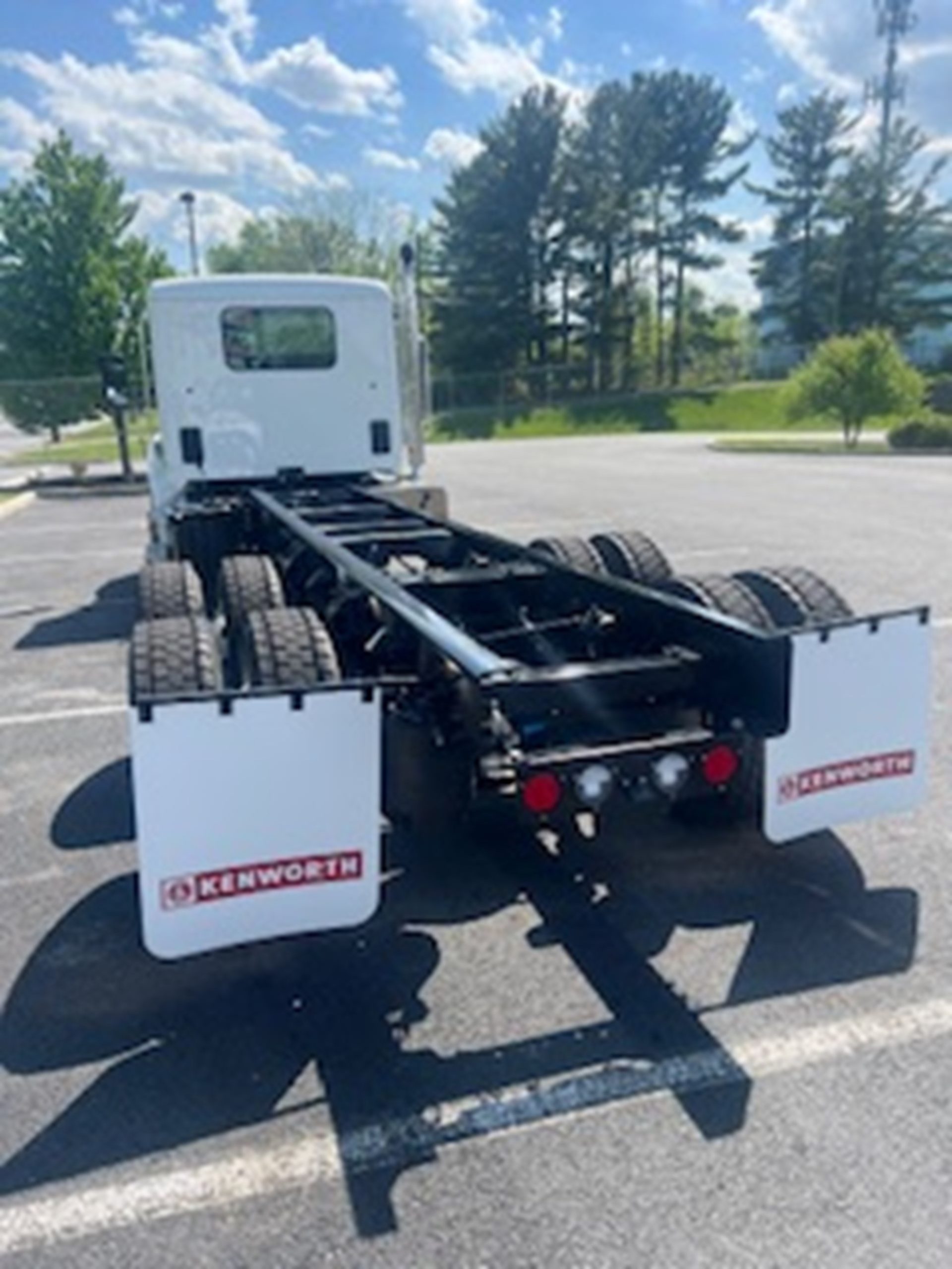 2025 Kenworth T480 - image 4
