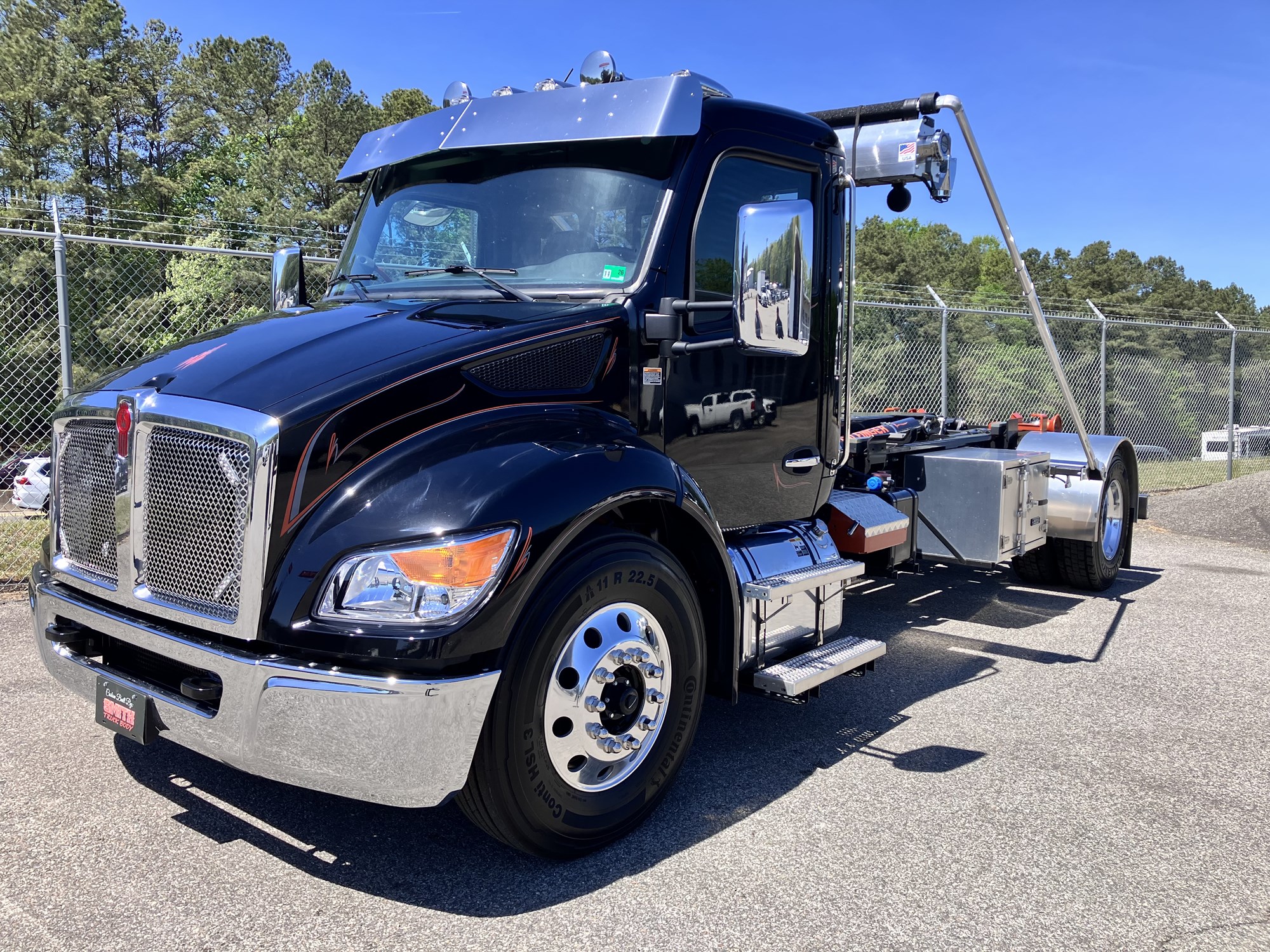 2025 Kenworth T280