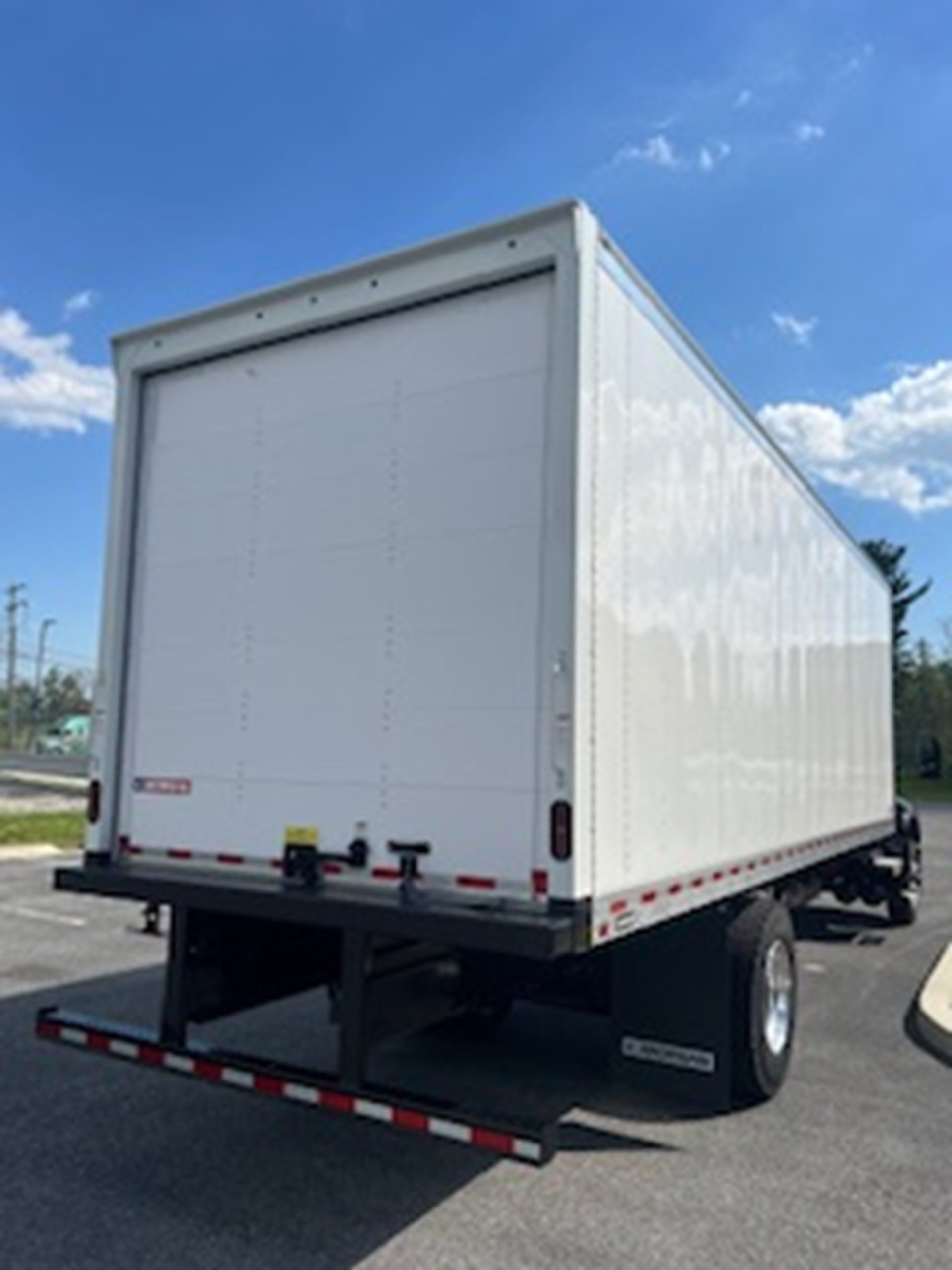 2025 Kenworth T380 - image 4