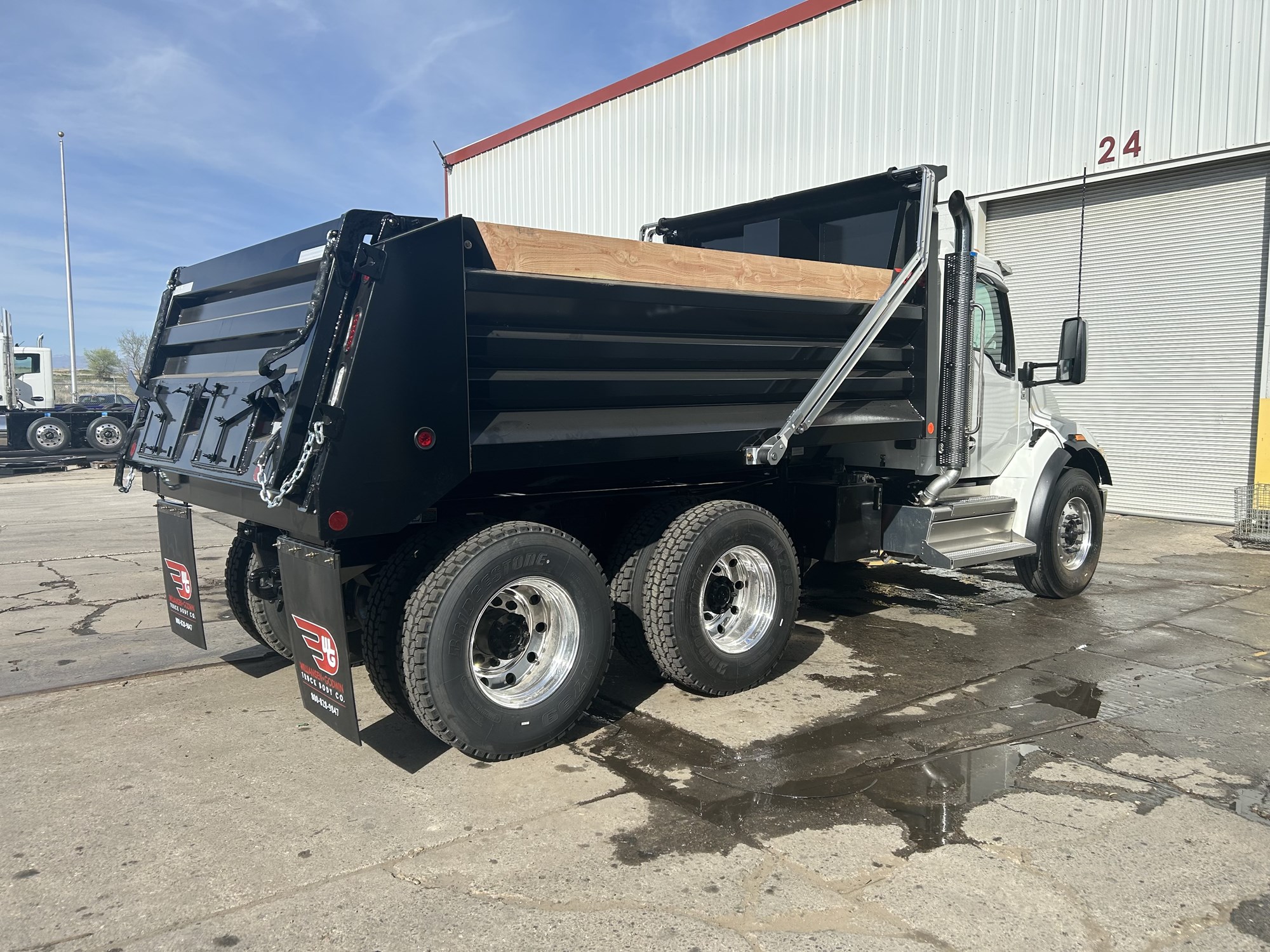 2026 Kenworth T480 - image 2