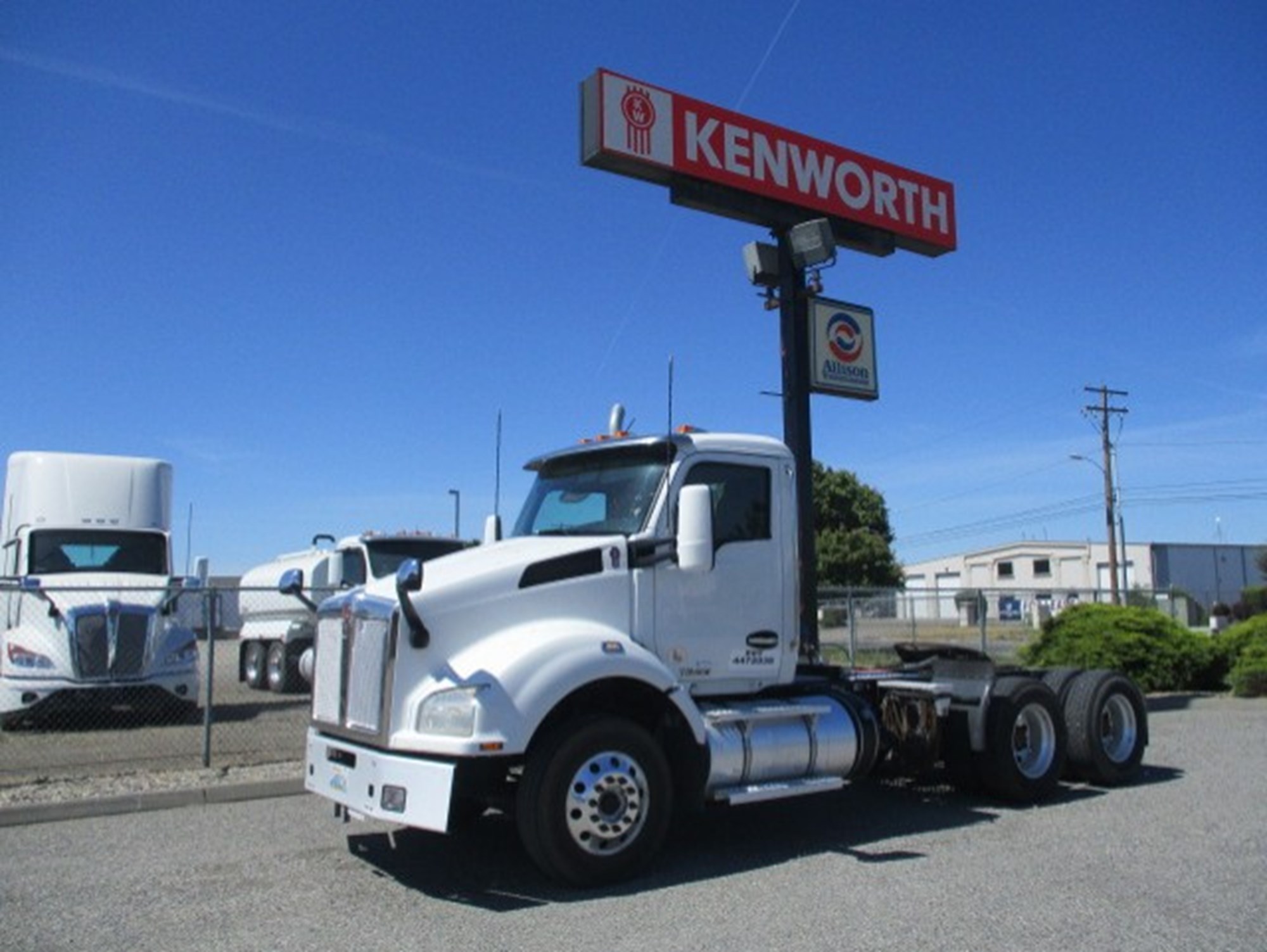 2020 Kenworth T880 2020 Kenworth T880 - image 1 of 6