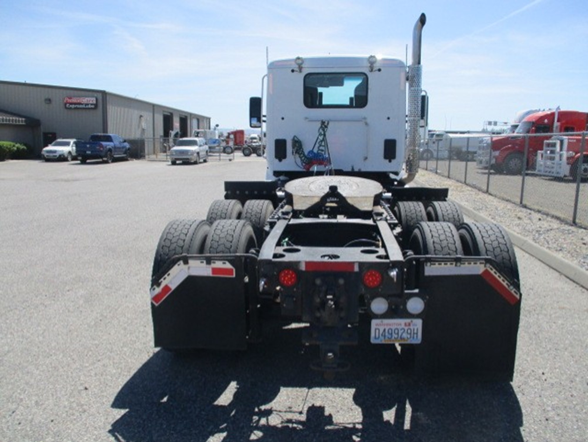 2020 Kenworth T880 2020 Kenworth T880 - image 3 of 6