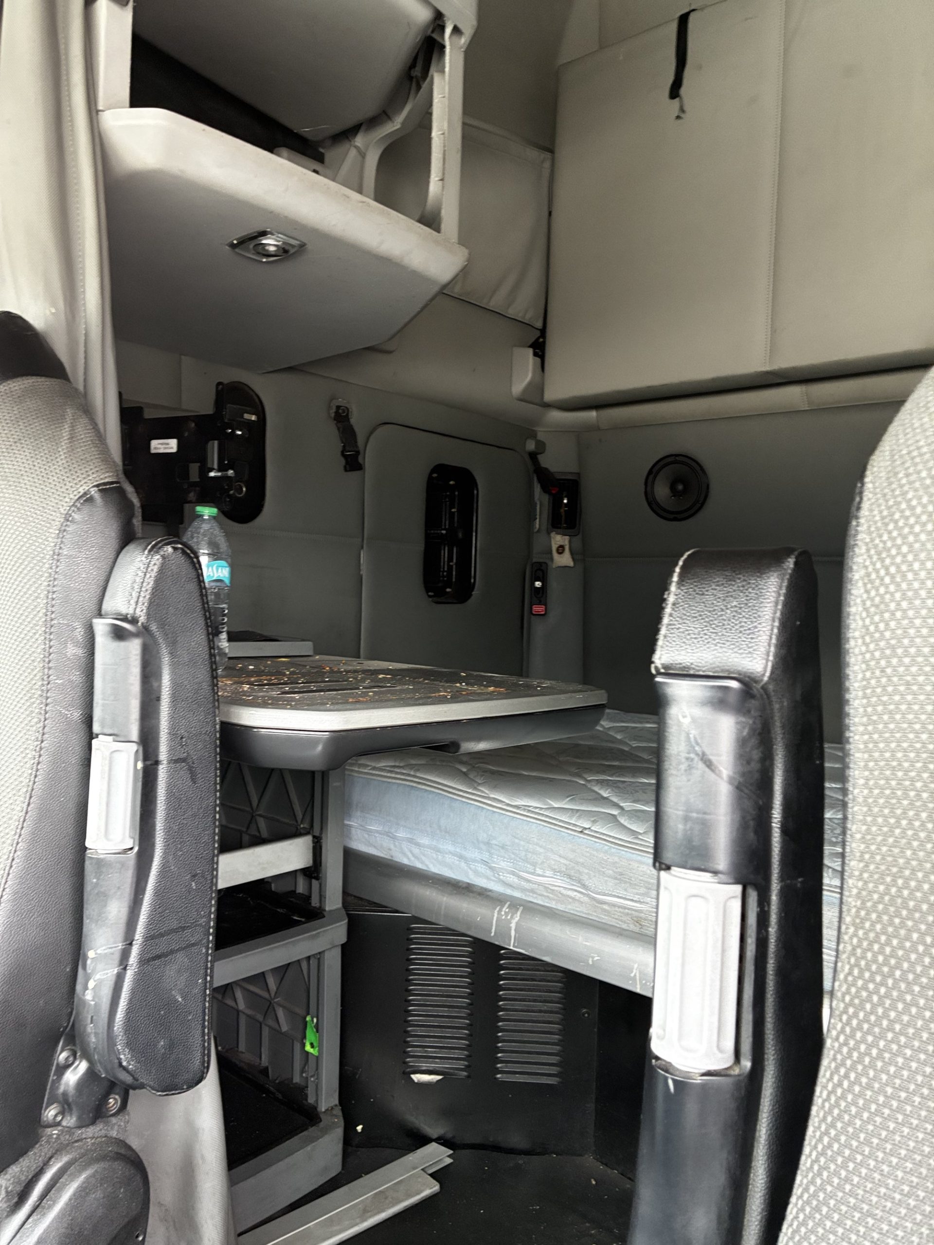 2021 Kenworth T680 2021 Kenworth T680 - image 4 of 4