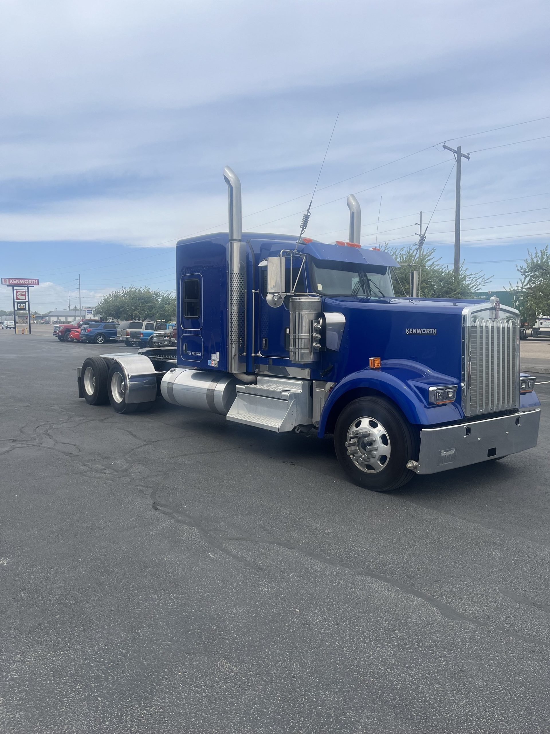 2022 Kenworth W900 2022 Kenworth W900 - image 3 of 6