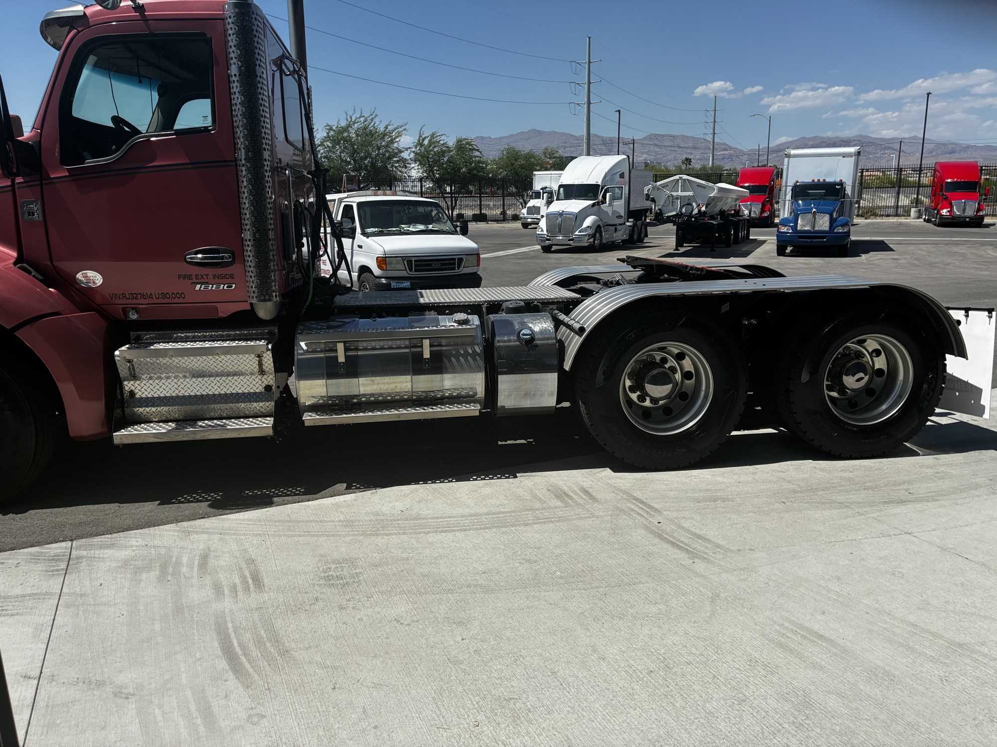 2024 Kenworth T880 2024 Kenworth T880 - image 6 of 6