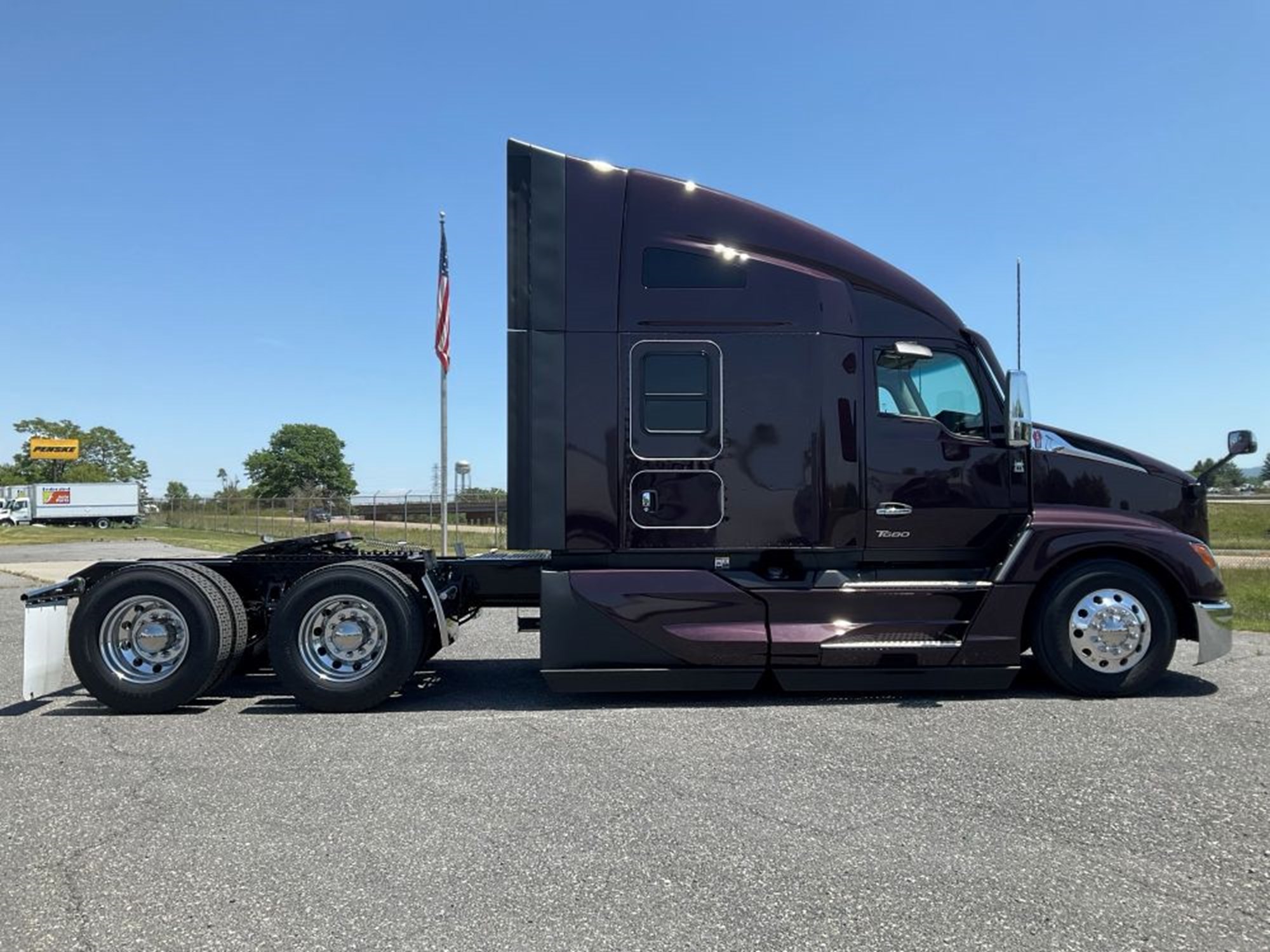 2027 Kenworth T680 Next Gen 2027 Kenworth T680 Next Gen - image 5 of 6