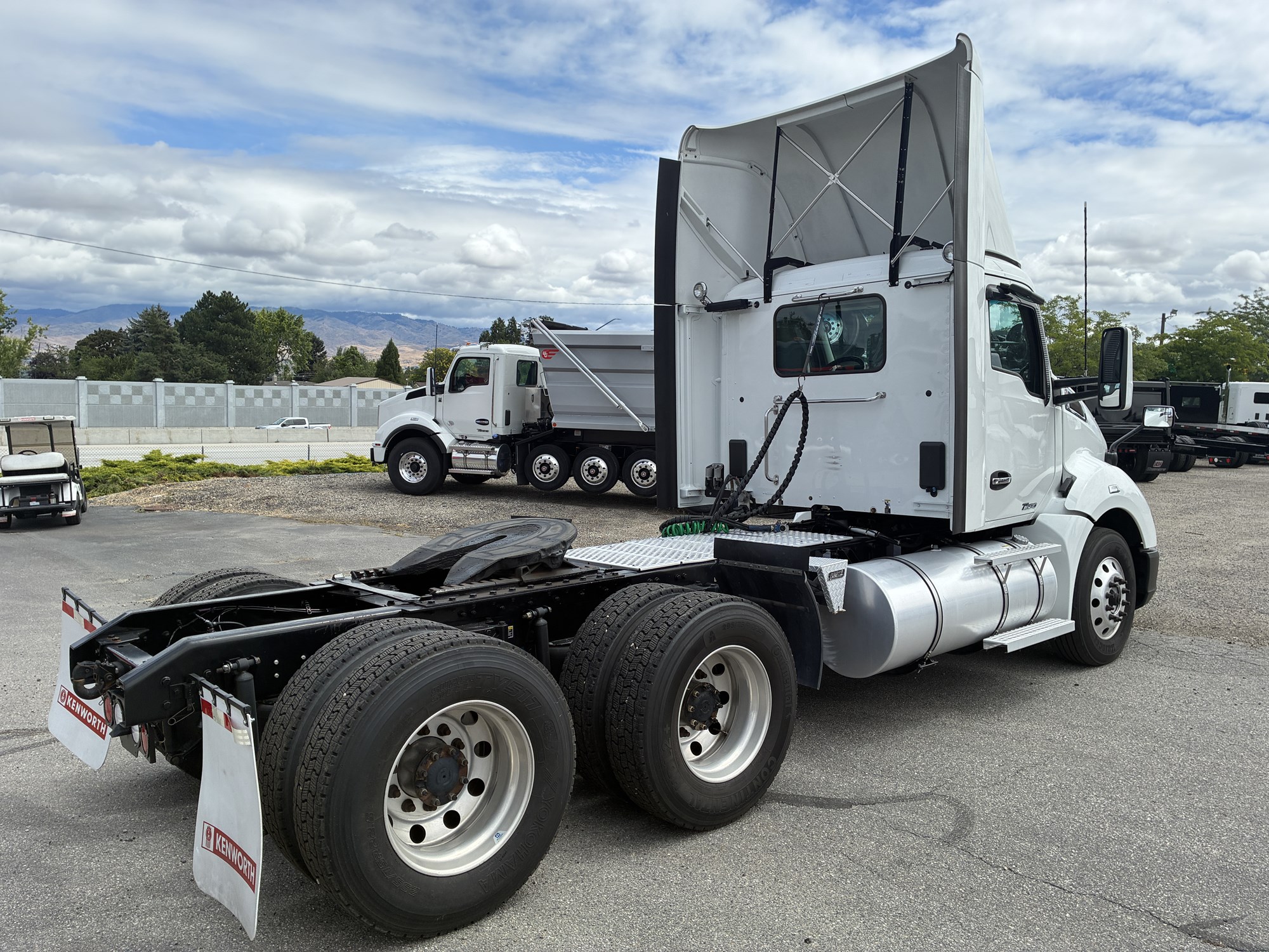 2019 Kenworth T680 2019 Kenworth T680 - image 5 of 6