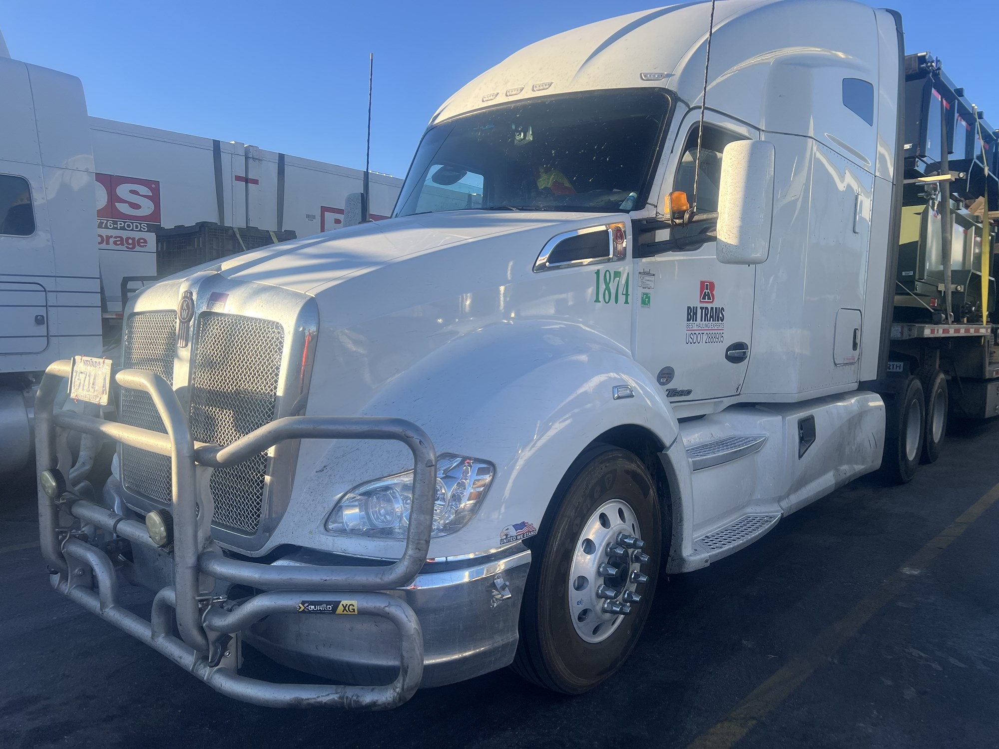 2020 Kenworth T680 2020 Kenworth T680 - image 3 of 6