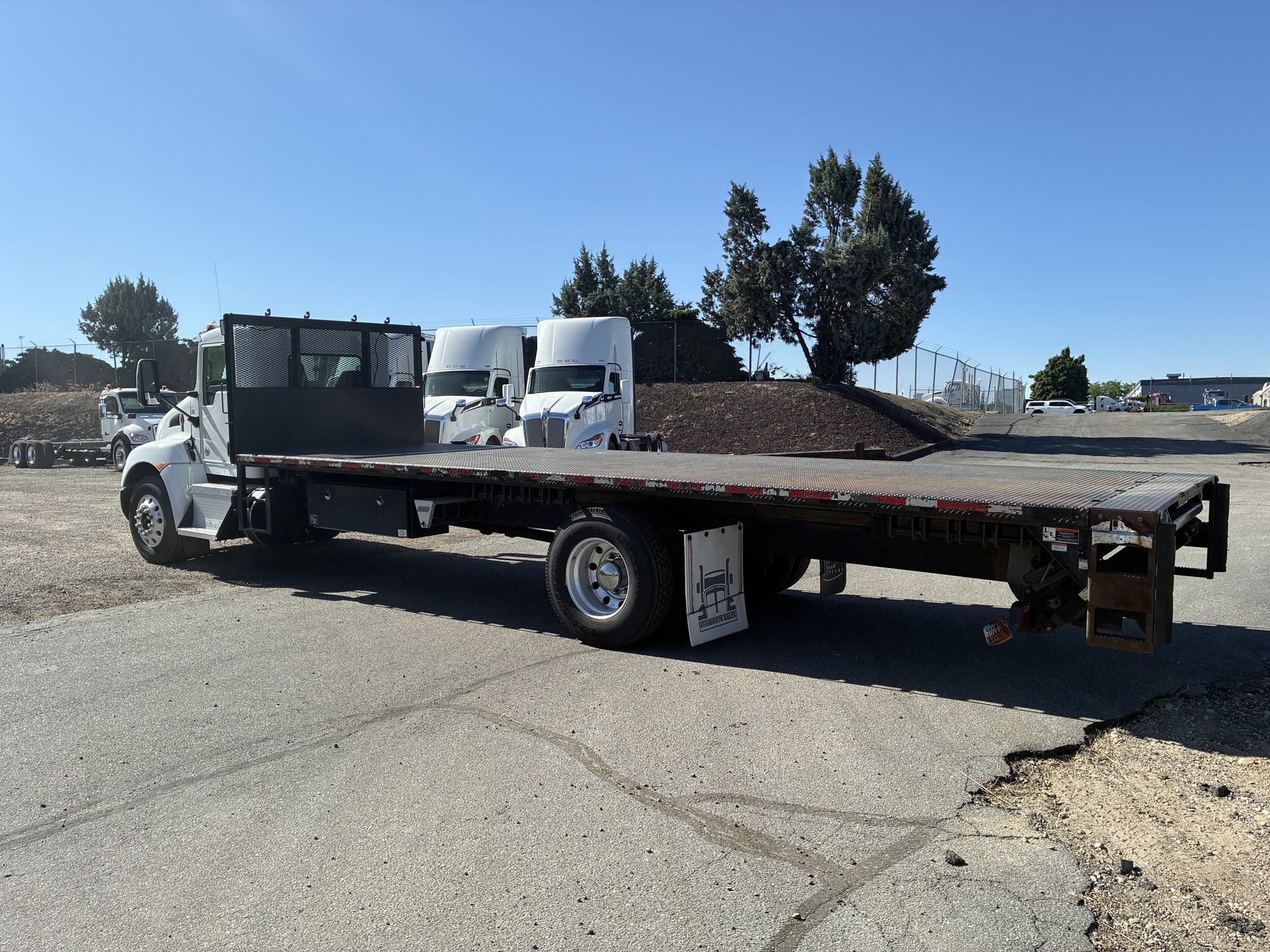 2020 Kenworth T270 in Boise, ID, ID — photo 3