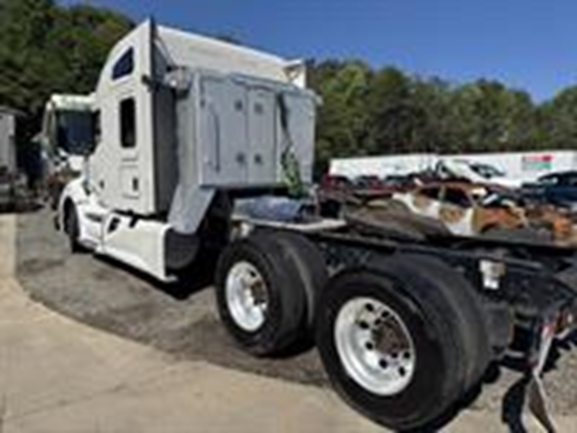 2021 Kenworth T680 - image 5 of 6