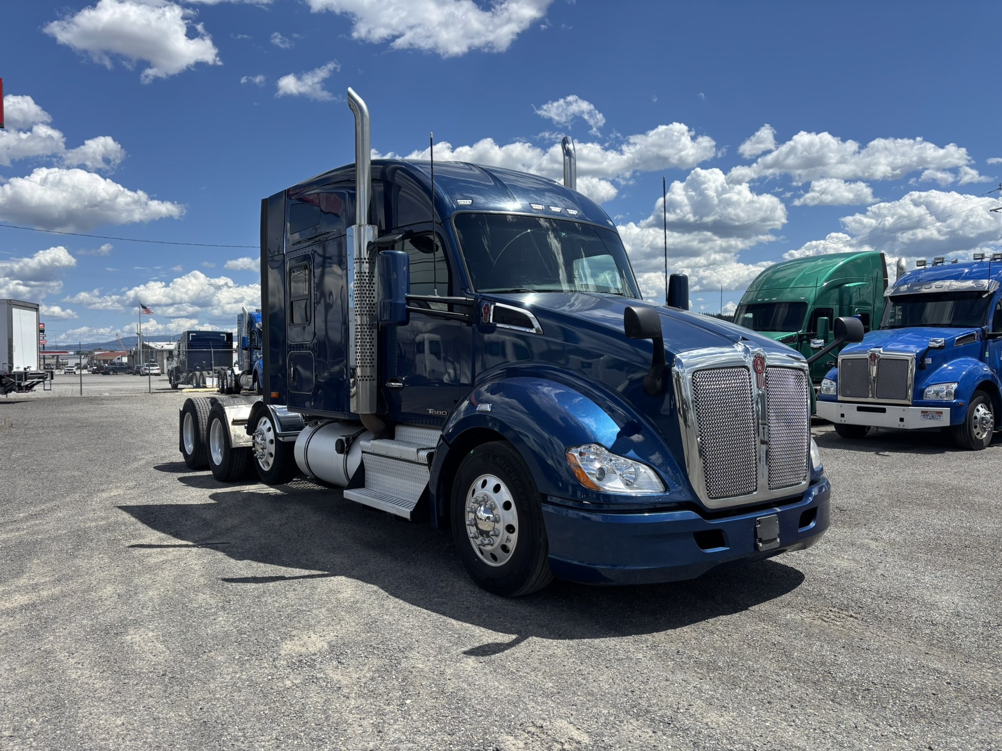 2021 Kenworth T680 in Spokane, WA, WA — photo 4