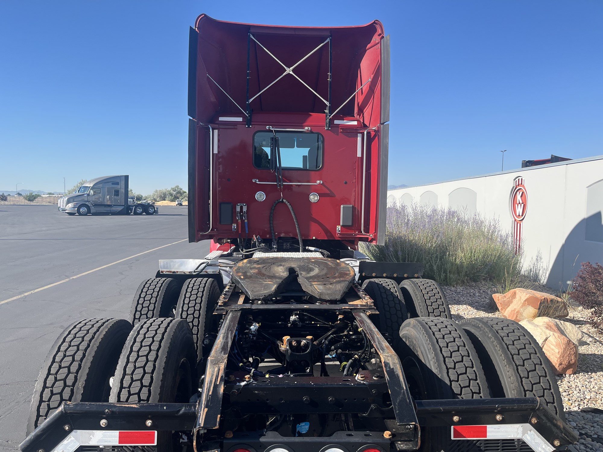 2022 Kenworth T880 - image 6 of 6