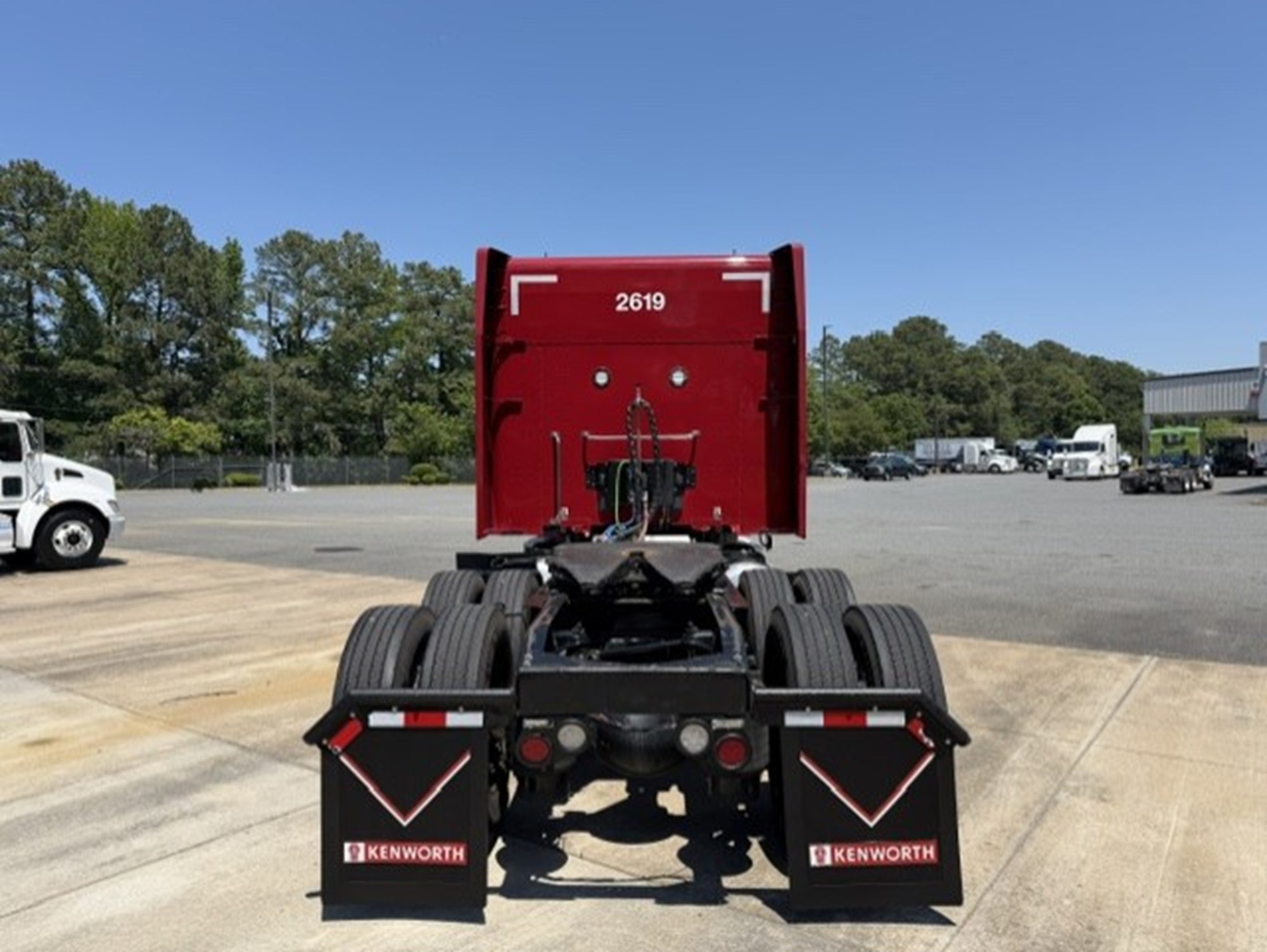 2023 Peterbilt 579 2023 Peterbilt 579 - image 5 of 6
