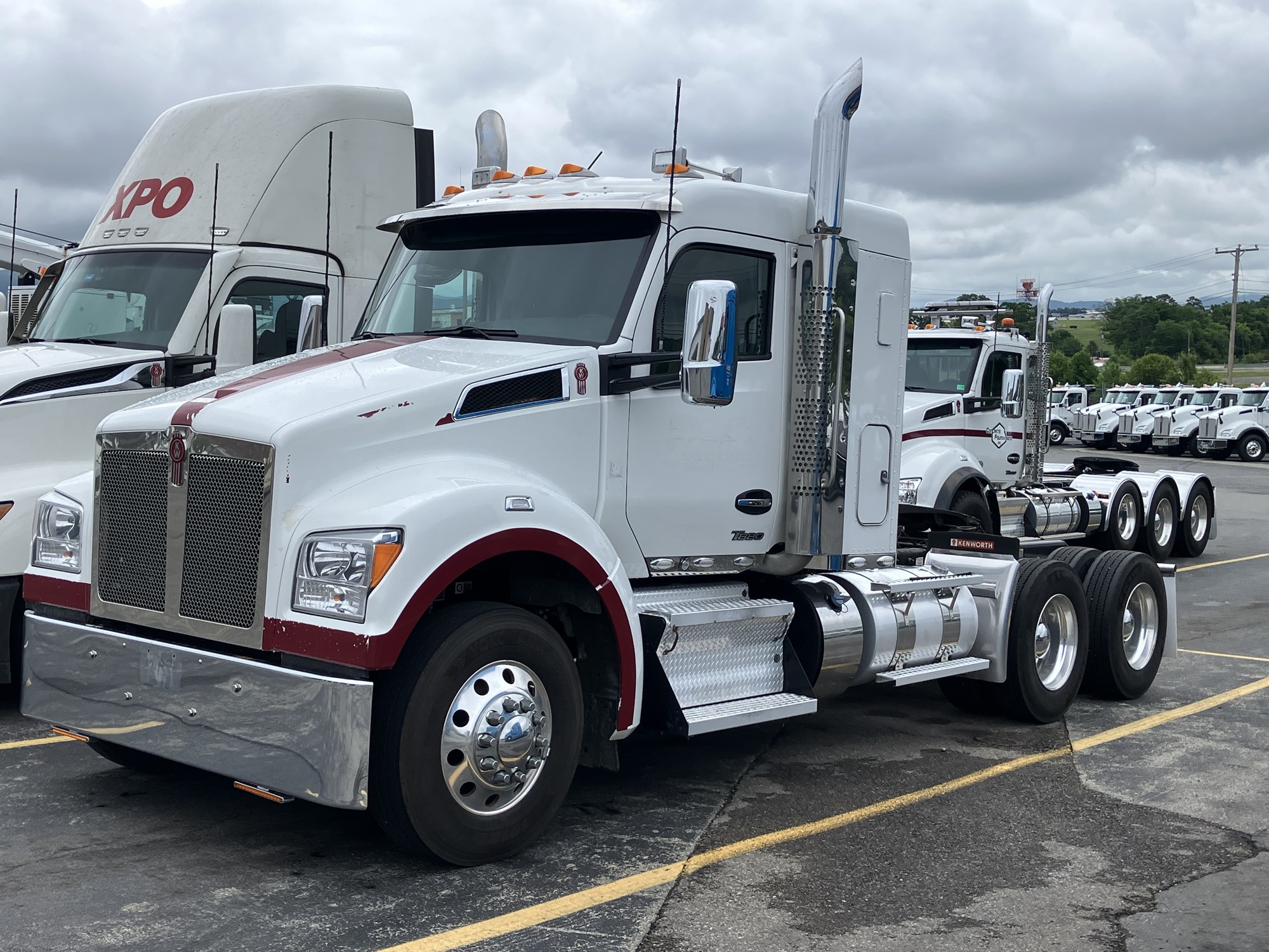 2023 Kenworth T880 - image 1 of 2