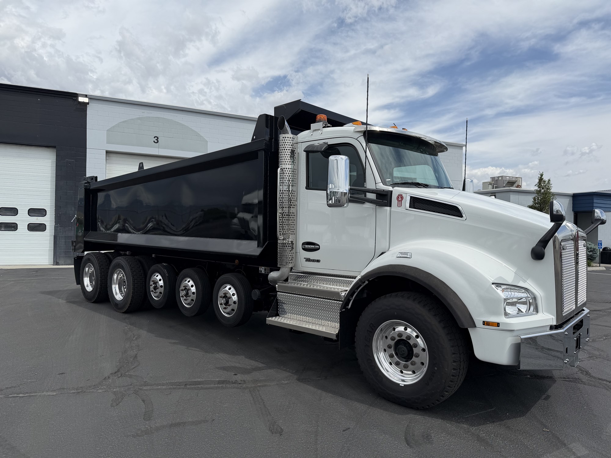 2025 Kenworth T880 in Boise, ID, ID — photo 3