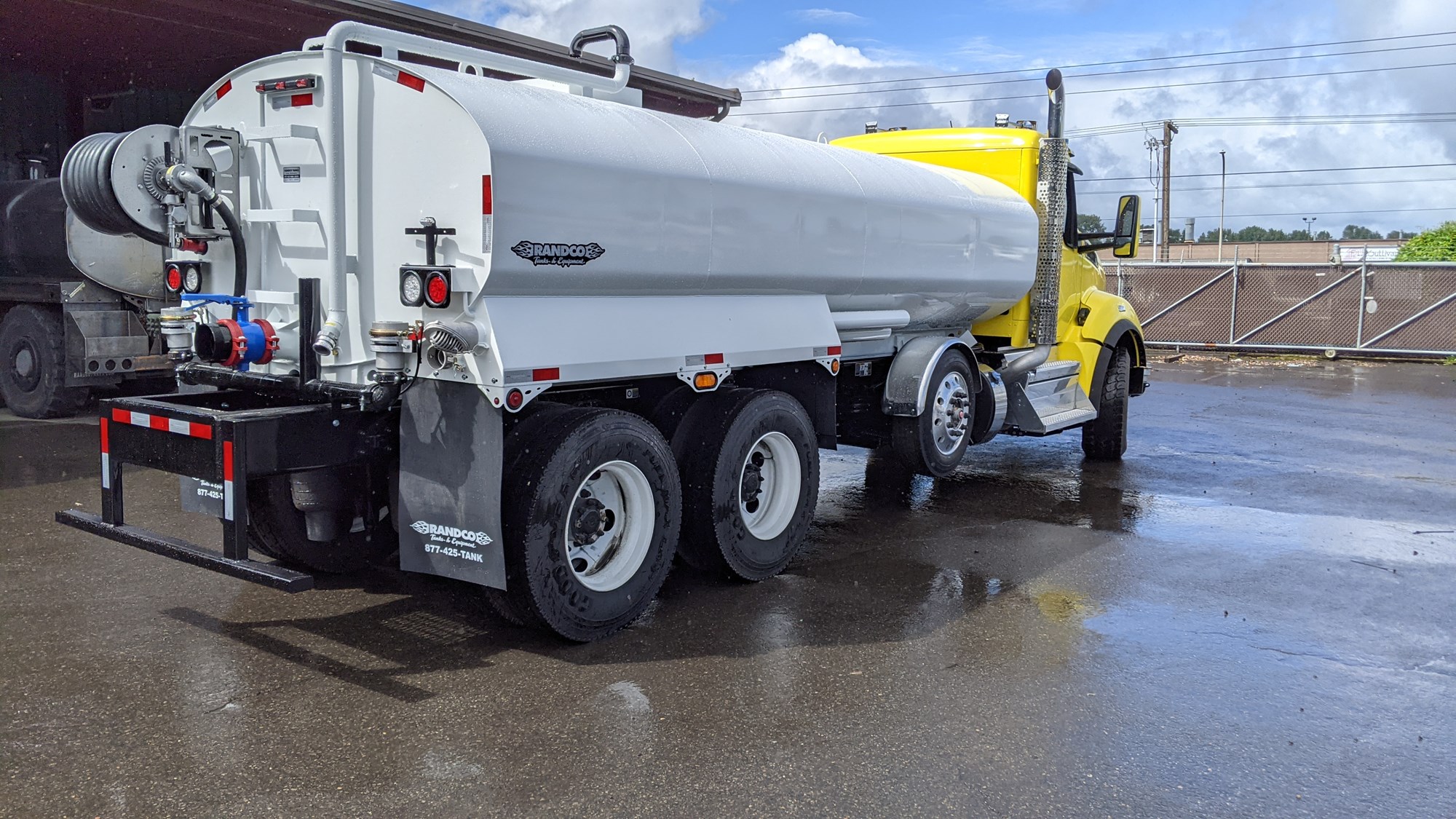 2025 Kenworth T880 in Missoula, MT, MT — photo 4