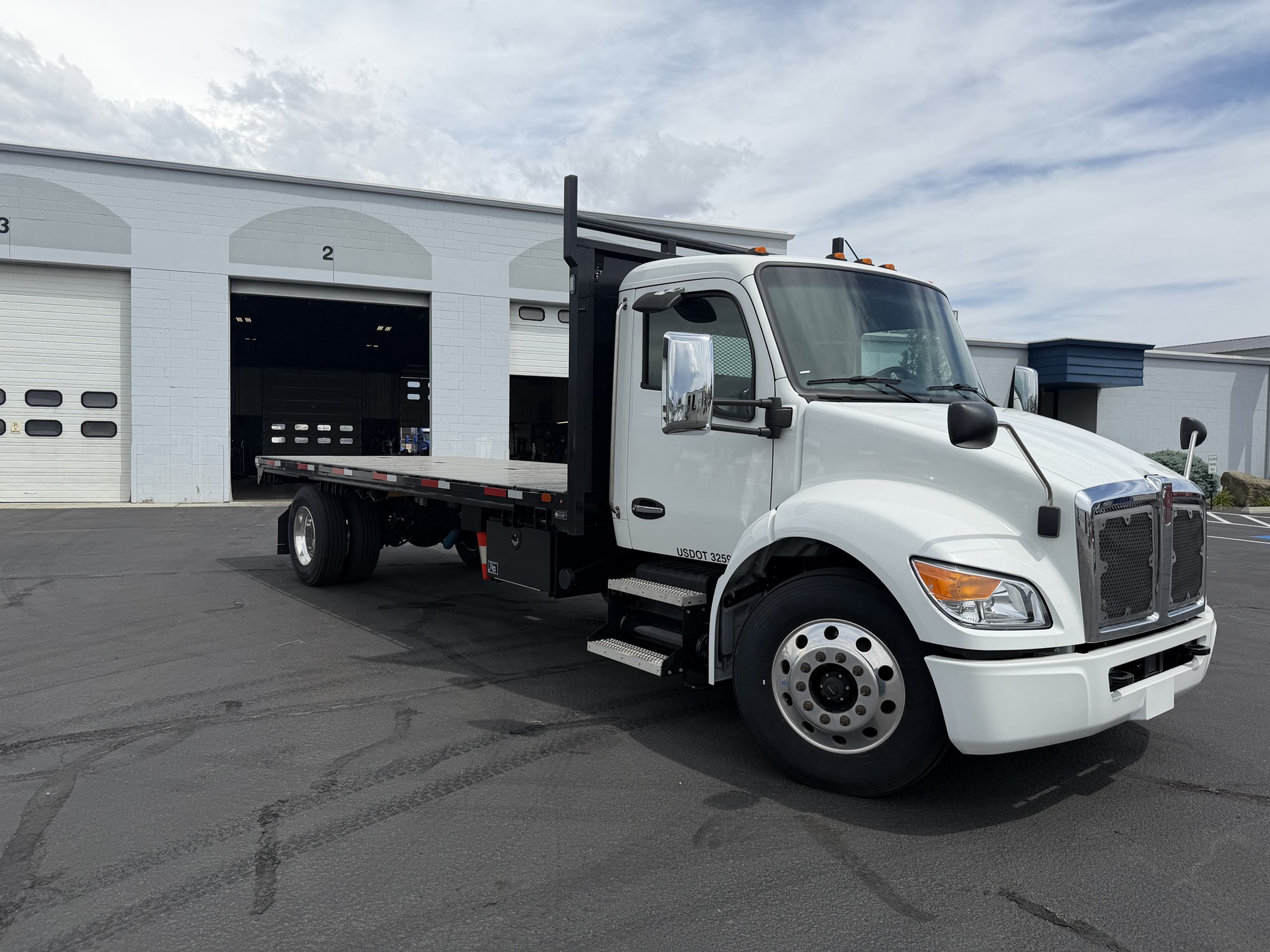 2025 Kenworth T280 in Boise, ID, ID — photo 3