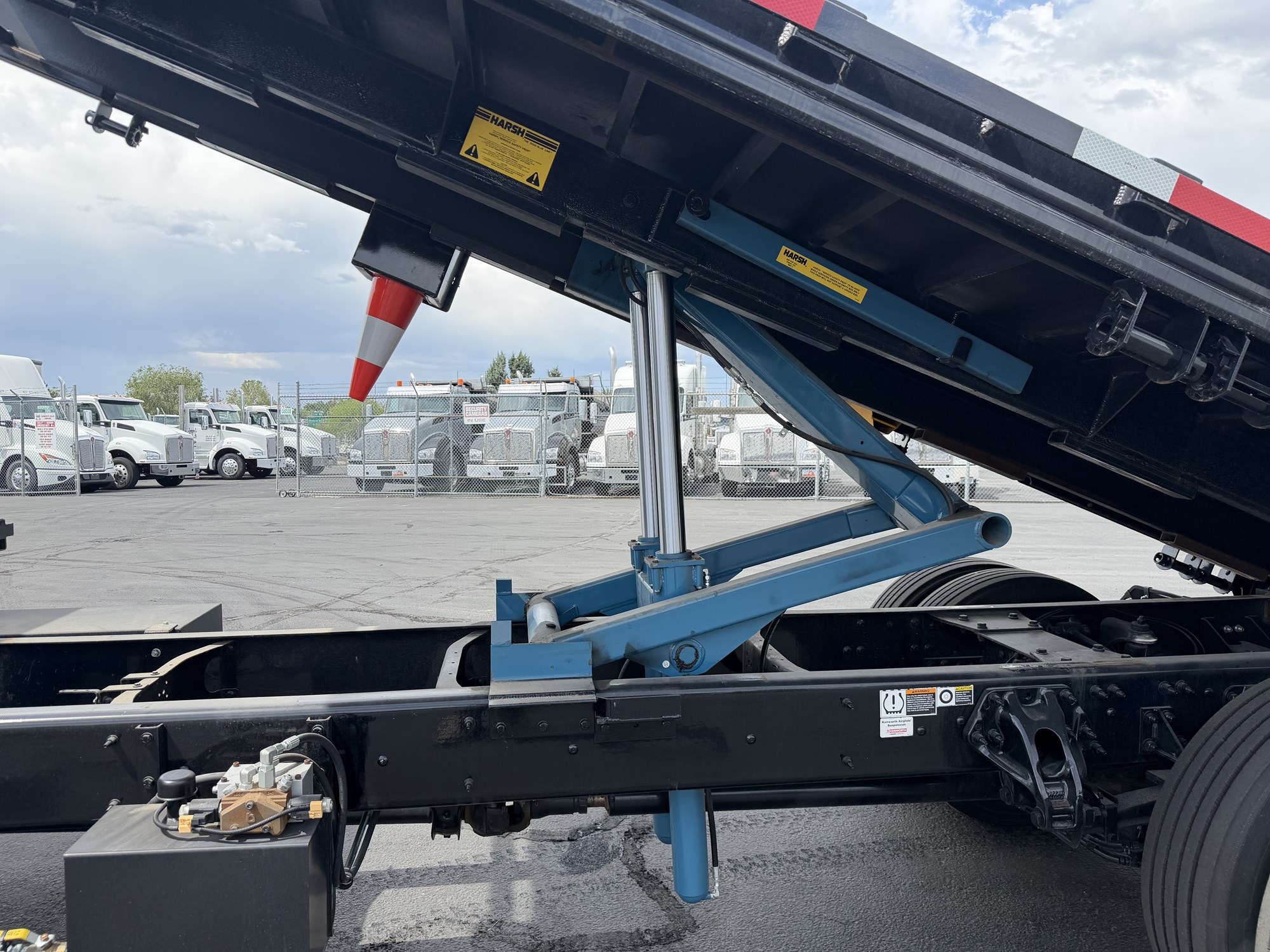2025 Kenworth T280 in Boise, ID, ID — photo 4