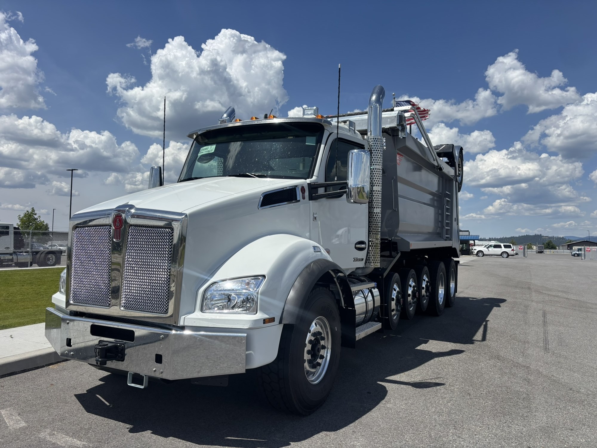 2026 Kenworth T880