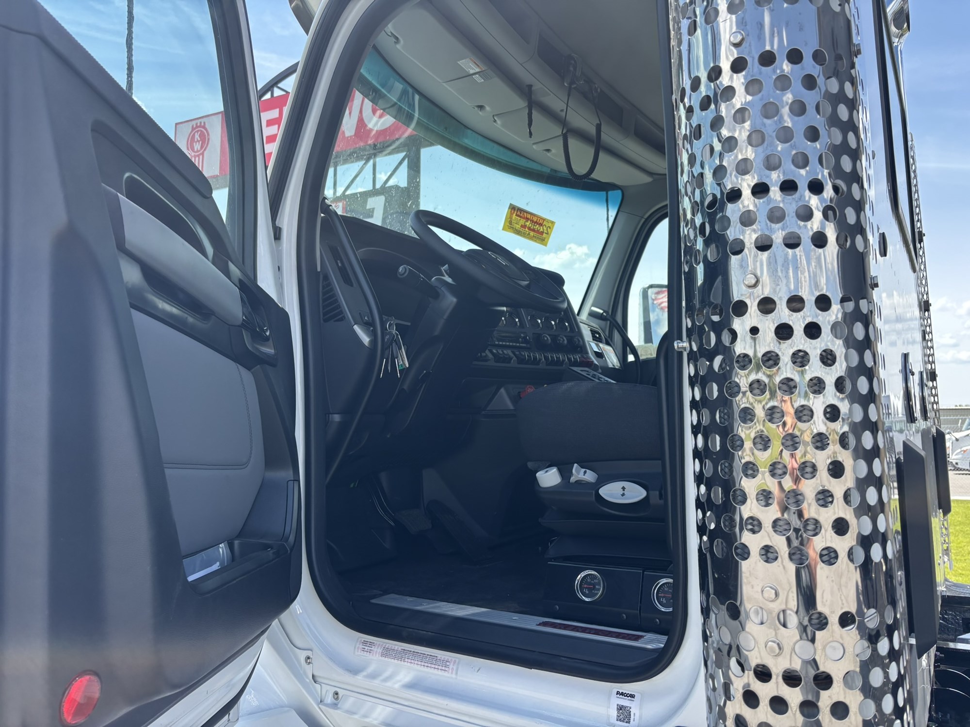 2026 Kenworth T880 in Spokane, WA — photo 5