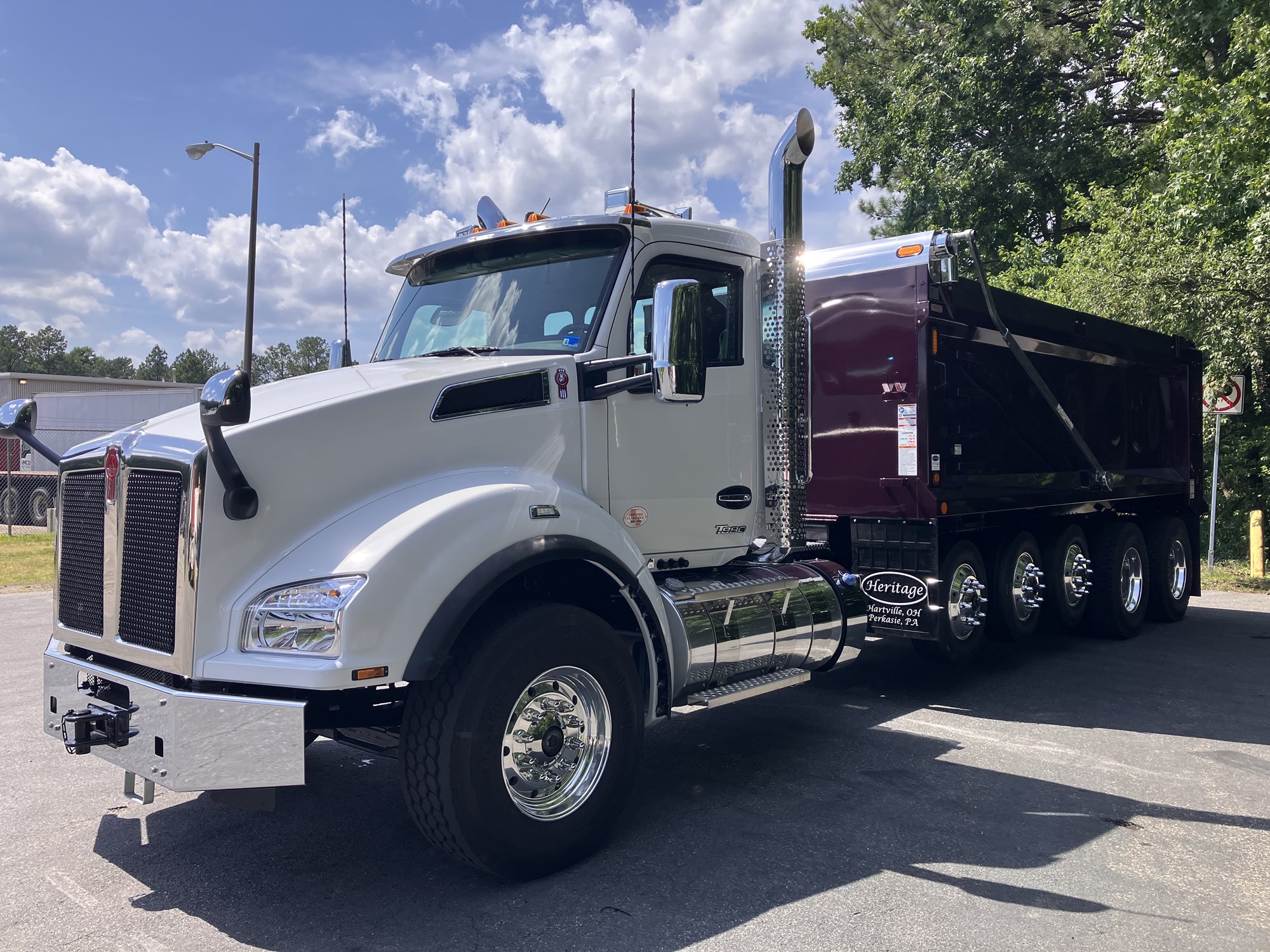2027 Kenworth T880 2027 Kenworth T880 - image 3 of 6