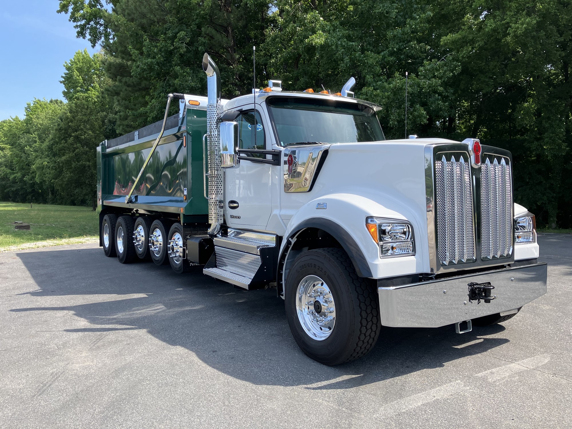 2027 Kenworth W990 2027 Kenworth W990 - image 3 of 6