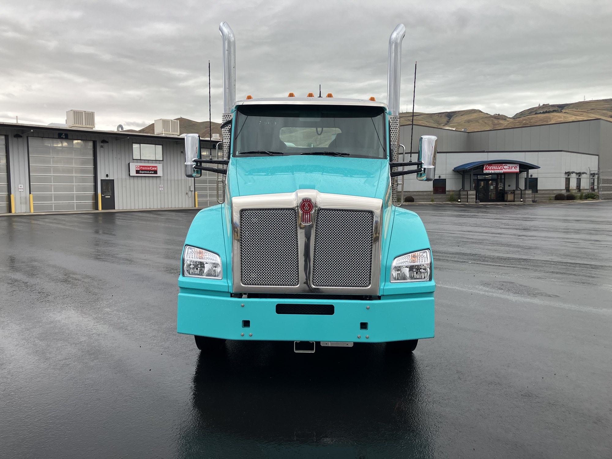 2027 Kenworth T880 2027 Kenworth T880 - image 3 of 6