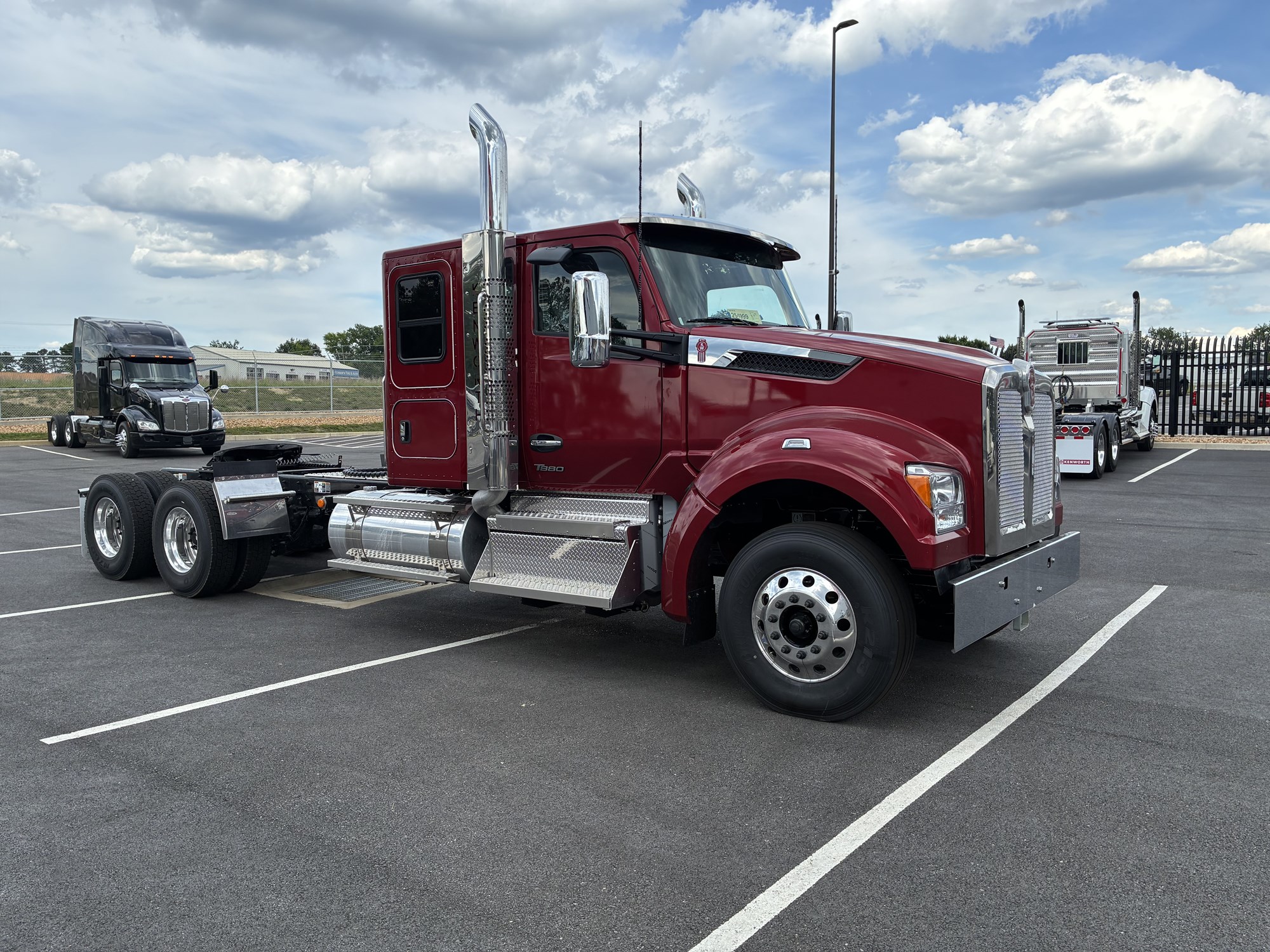 2027 Kenworth T880 in Ashland, VA — photo 5