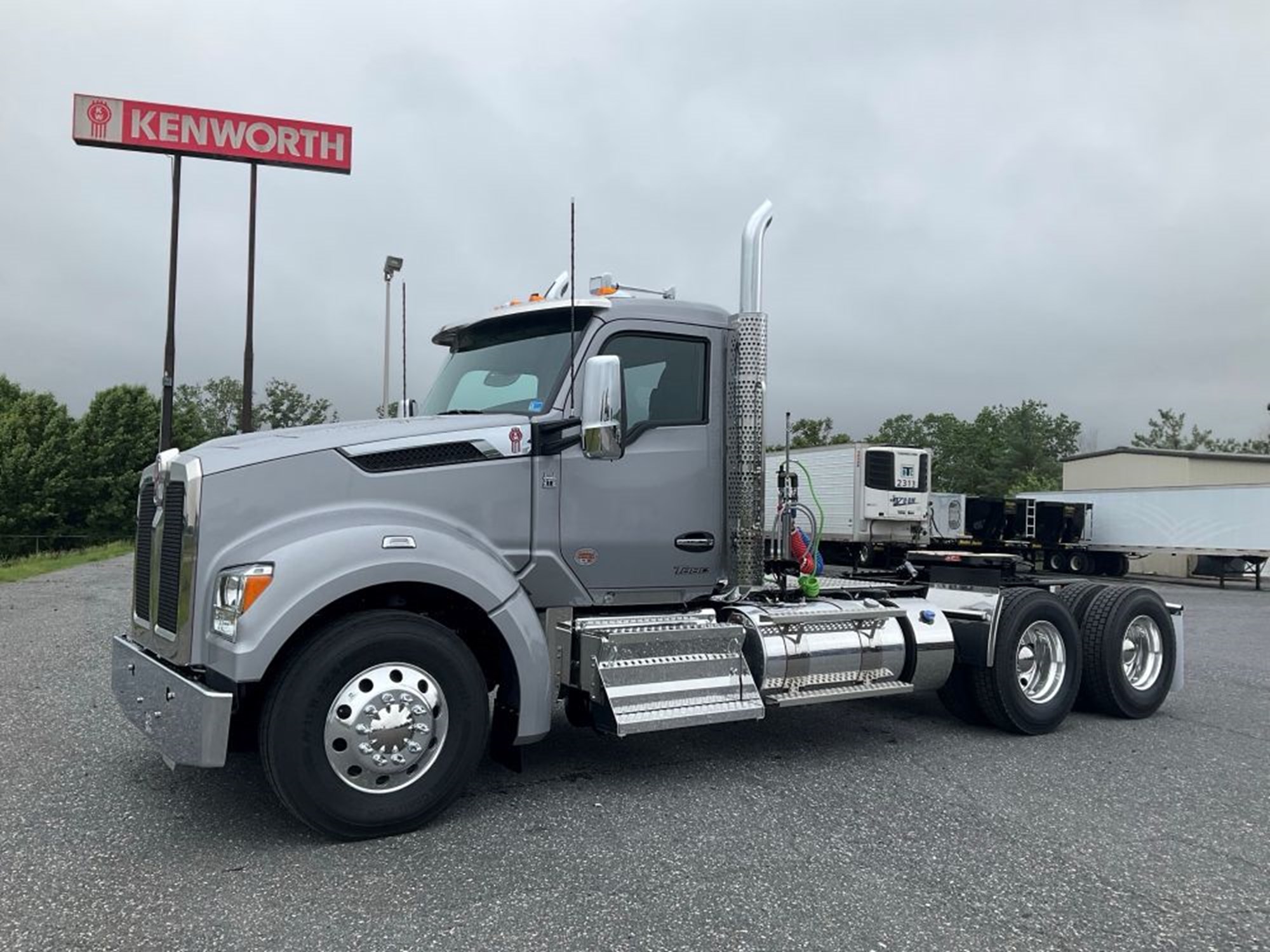 2027 Kenworth T880 in Harrisonburg, VA, VA